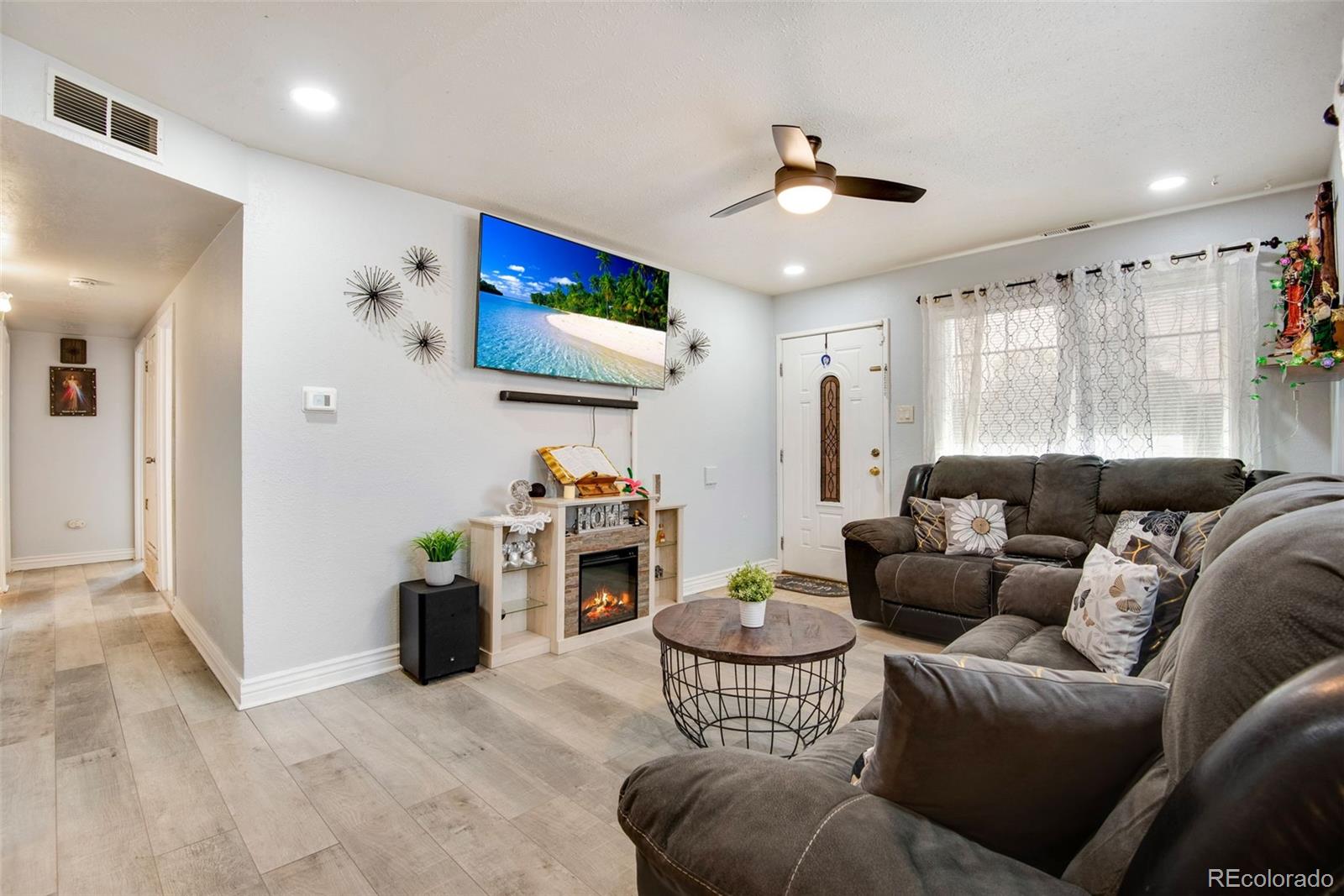 MLS Image #11 for 850  peoria street,aurora, Colorado