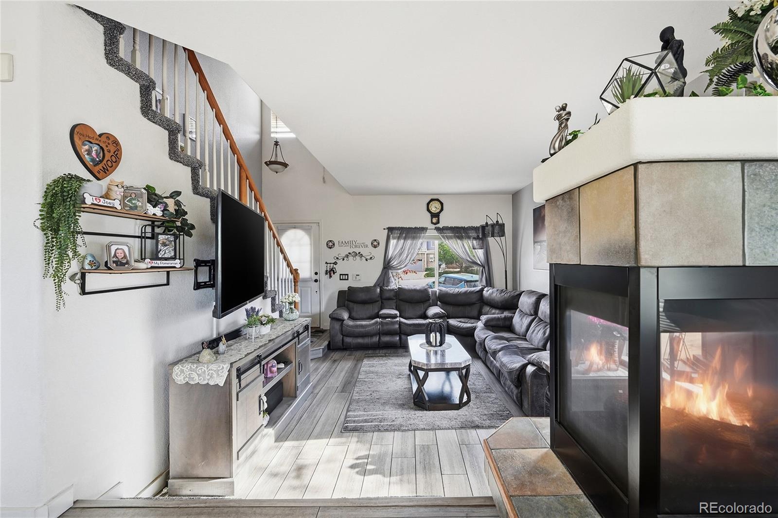 MLS Image #5 for 4335  lyndenwood point,highlands ranch, Colorado