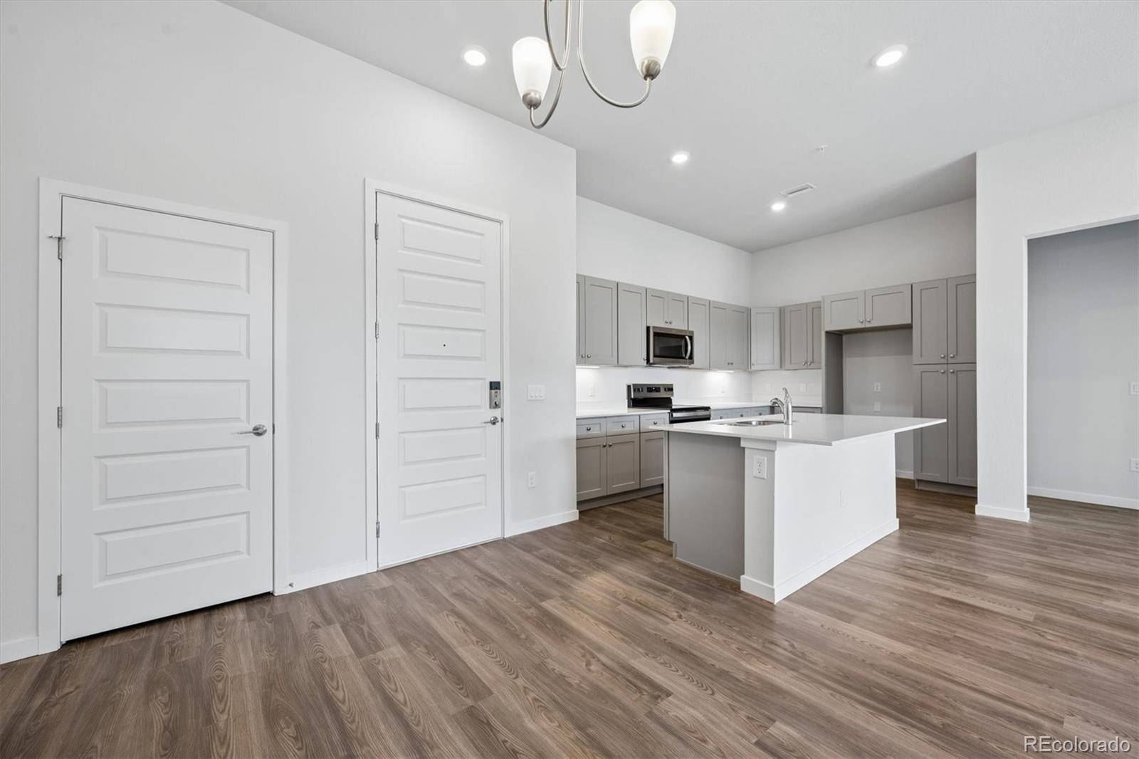MLS Image #14 for 483  interlocken boulevard 102,broomfield, Colorado