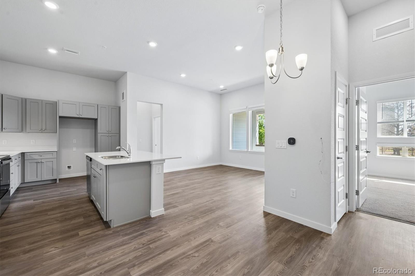 MLS Image #2 for 483  interlocken boulevard 102,broomfield, Colorado