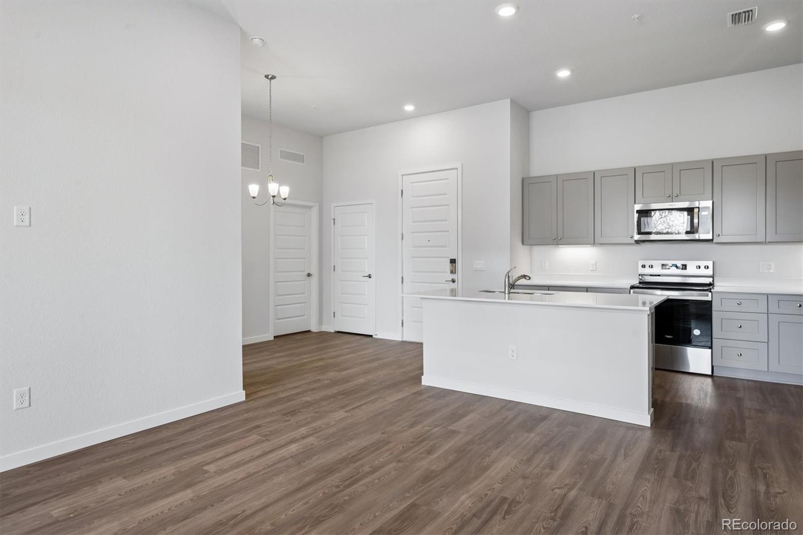 MLS Image #6 for 483  interlocken boulevard 102,broomfield, Colorado