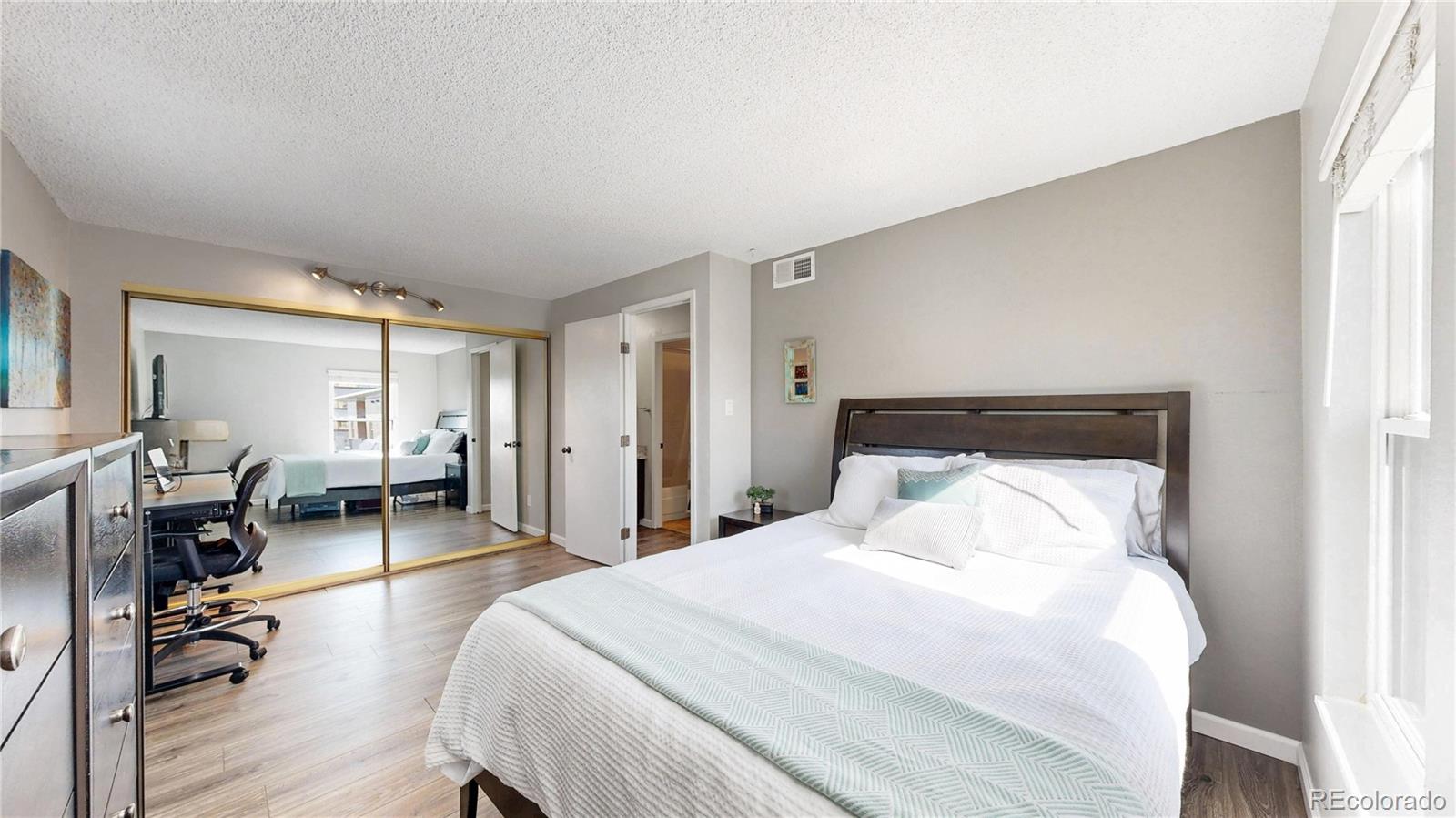 MLS Image #8 for 2  adams street,denver, Colorado