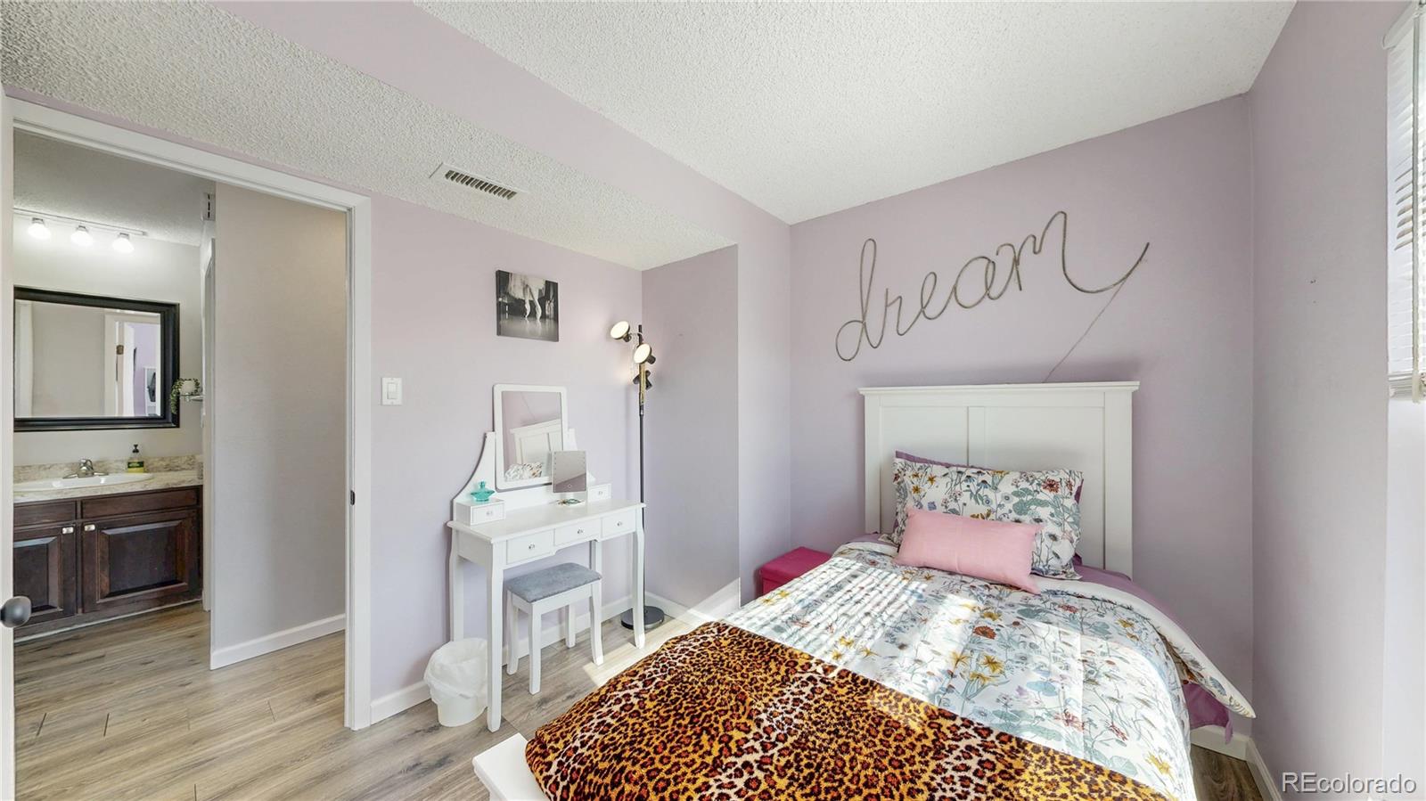 MLS Image #9 for 2  adams street,denver, Colorado