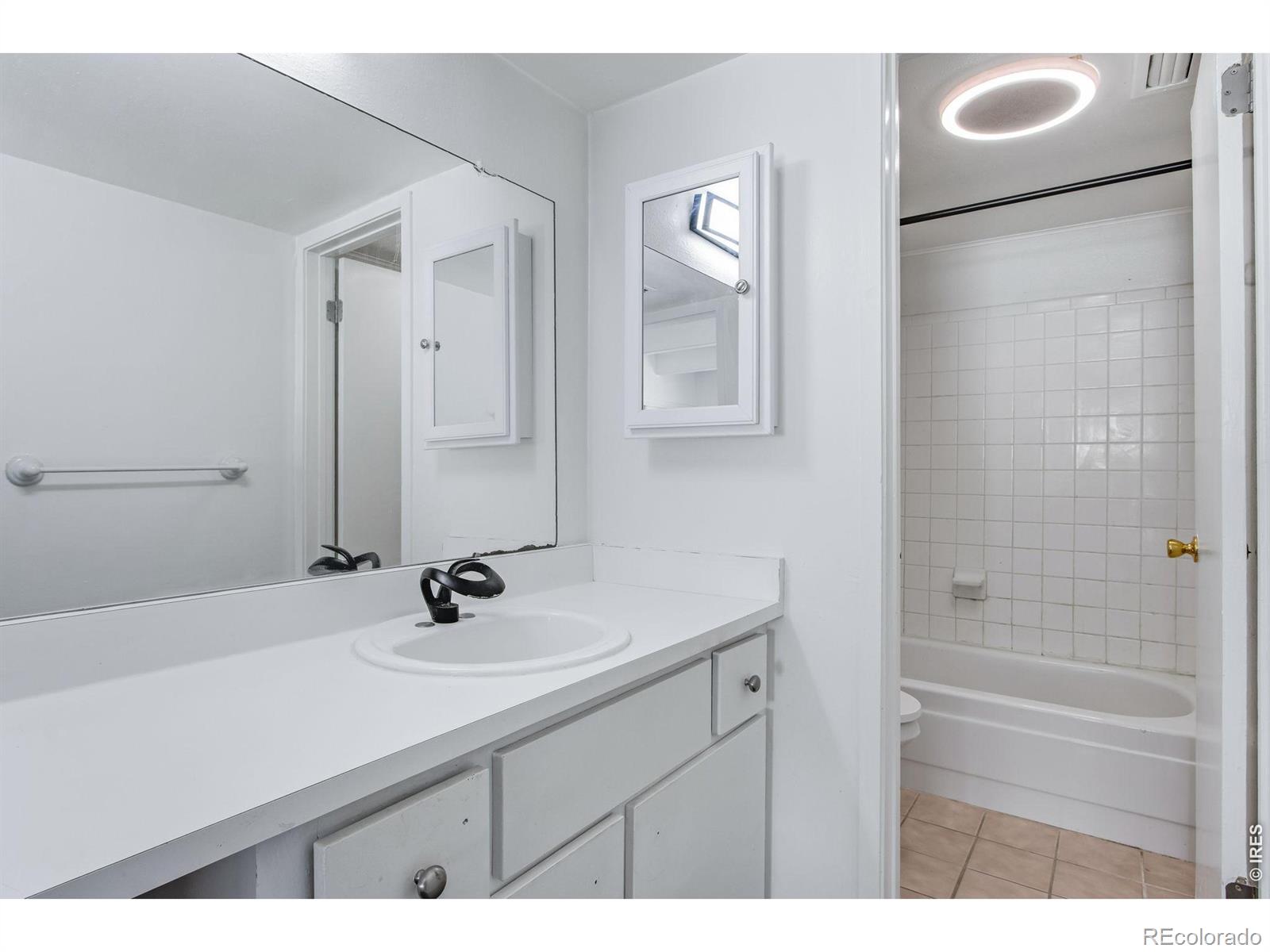 MLS Image #16 for 9725 e harvard avenue,denver, Colorado