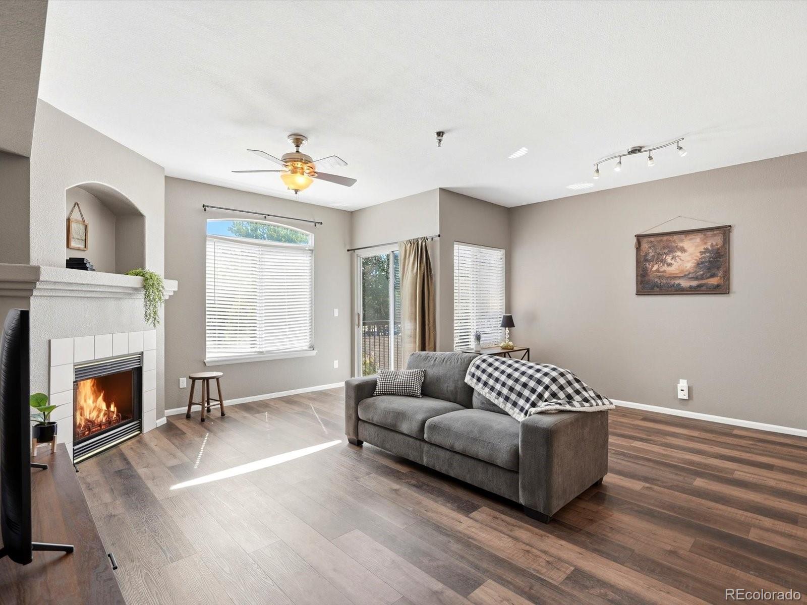 MLS Image #0 for 2575 s syracuse way h202,denver, Colorado