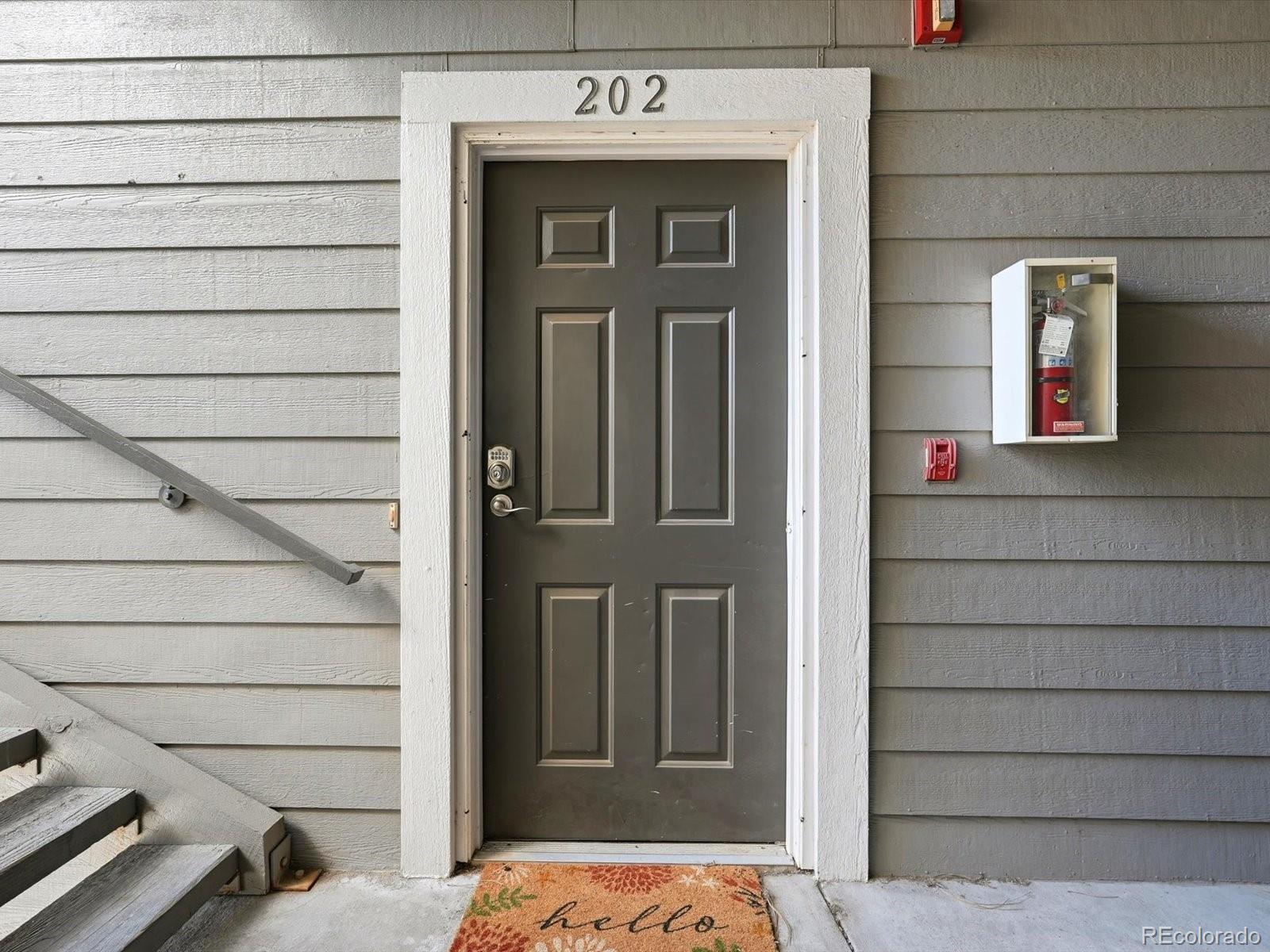 MLS Image #2 for 2575 s syracuse way h202,denver, Colorado