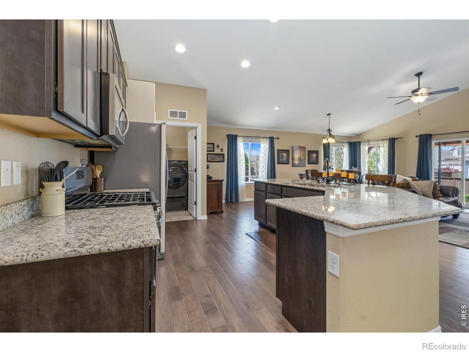 MLS Image #3 for 5481  segundo drive,loveland, Colorado