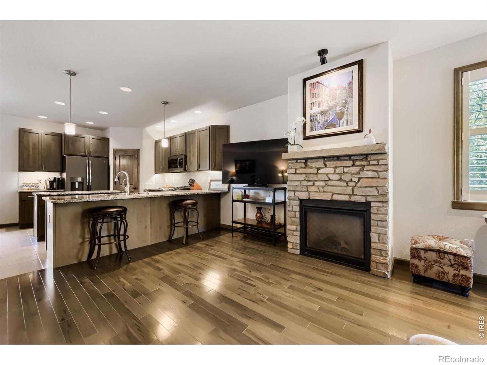 MLS Image #5 for 820  13th street,berthoud, Colorado