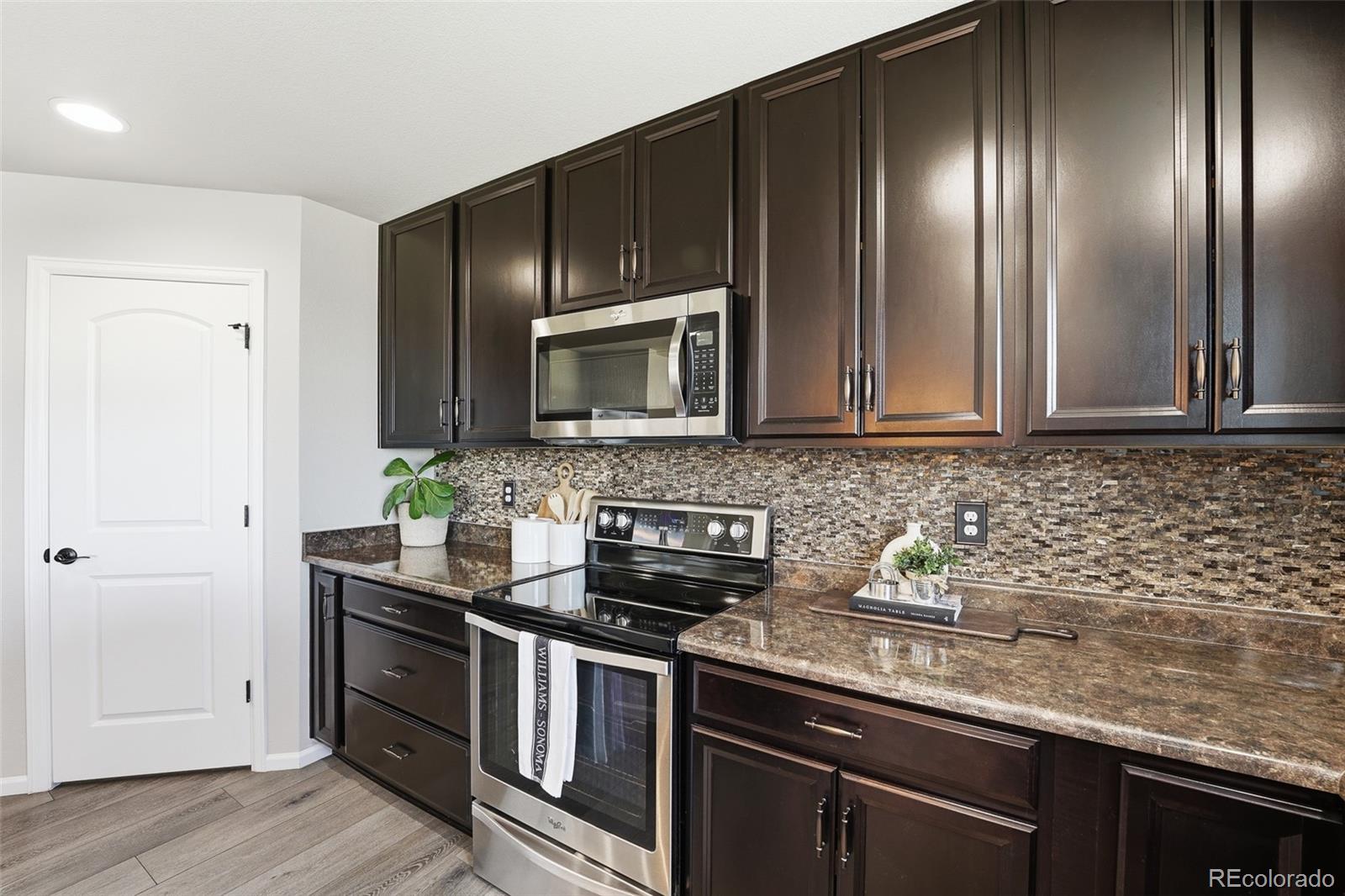MLS Image #18 for 3490  raintree lane,dacono, Colorado