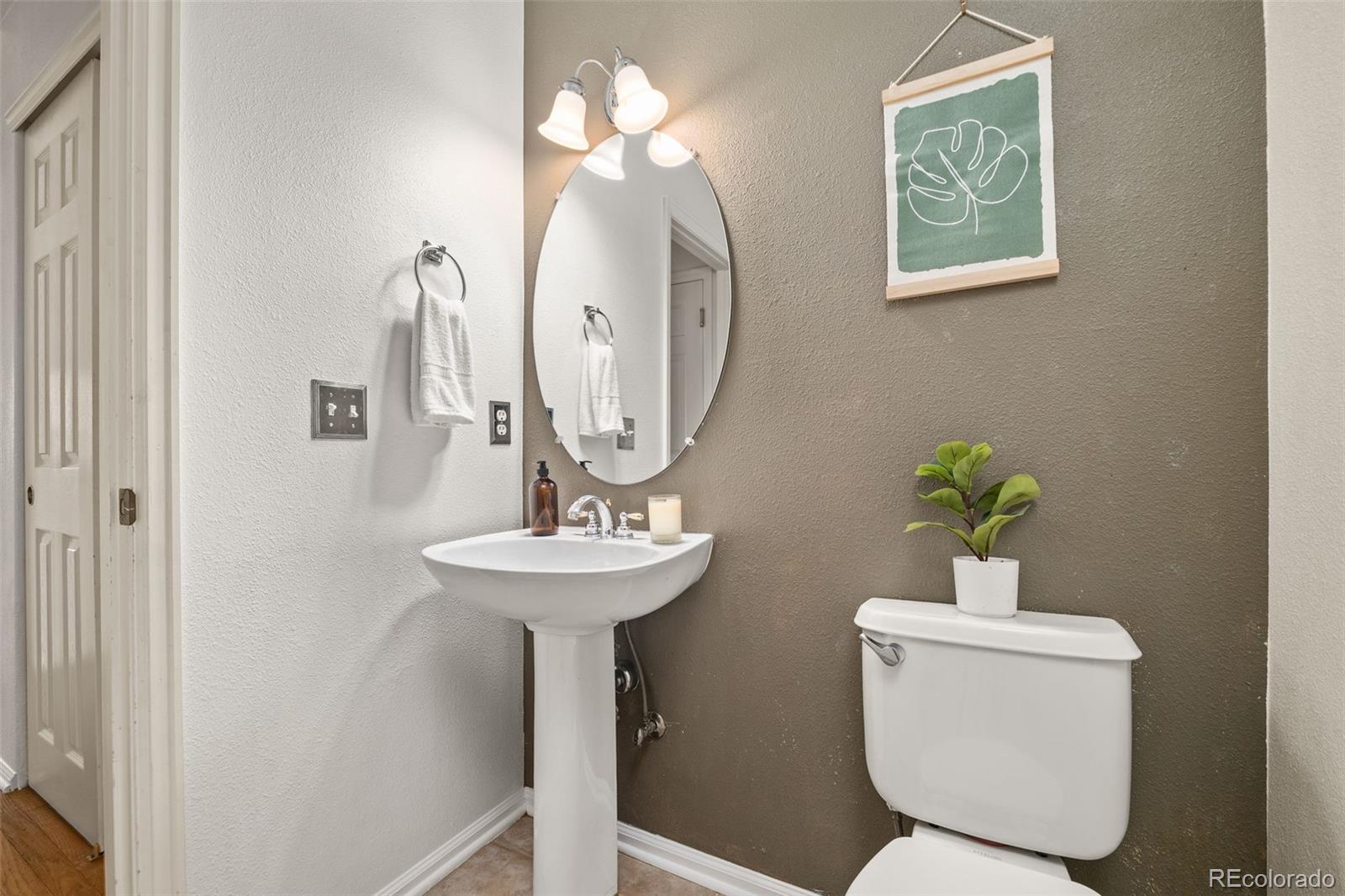 MLS Image #23 for 7304 e cedar avenue,denver, Colorado