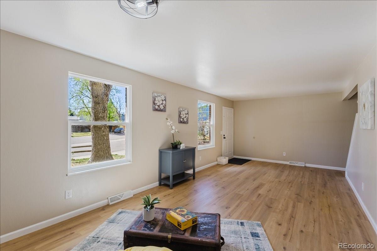 MLS Image #2 for 4767 s olathe street,aurora, Colorado