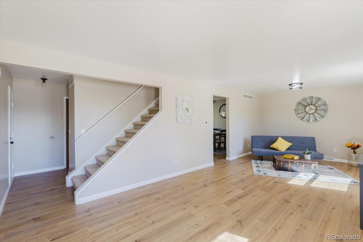 MLS Image #3 for 4767 s olathe street,aurora, Colorado