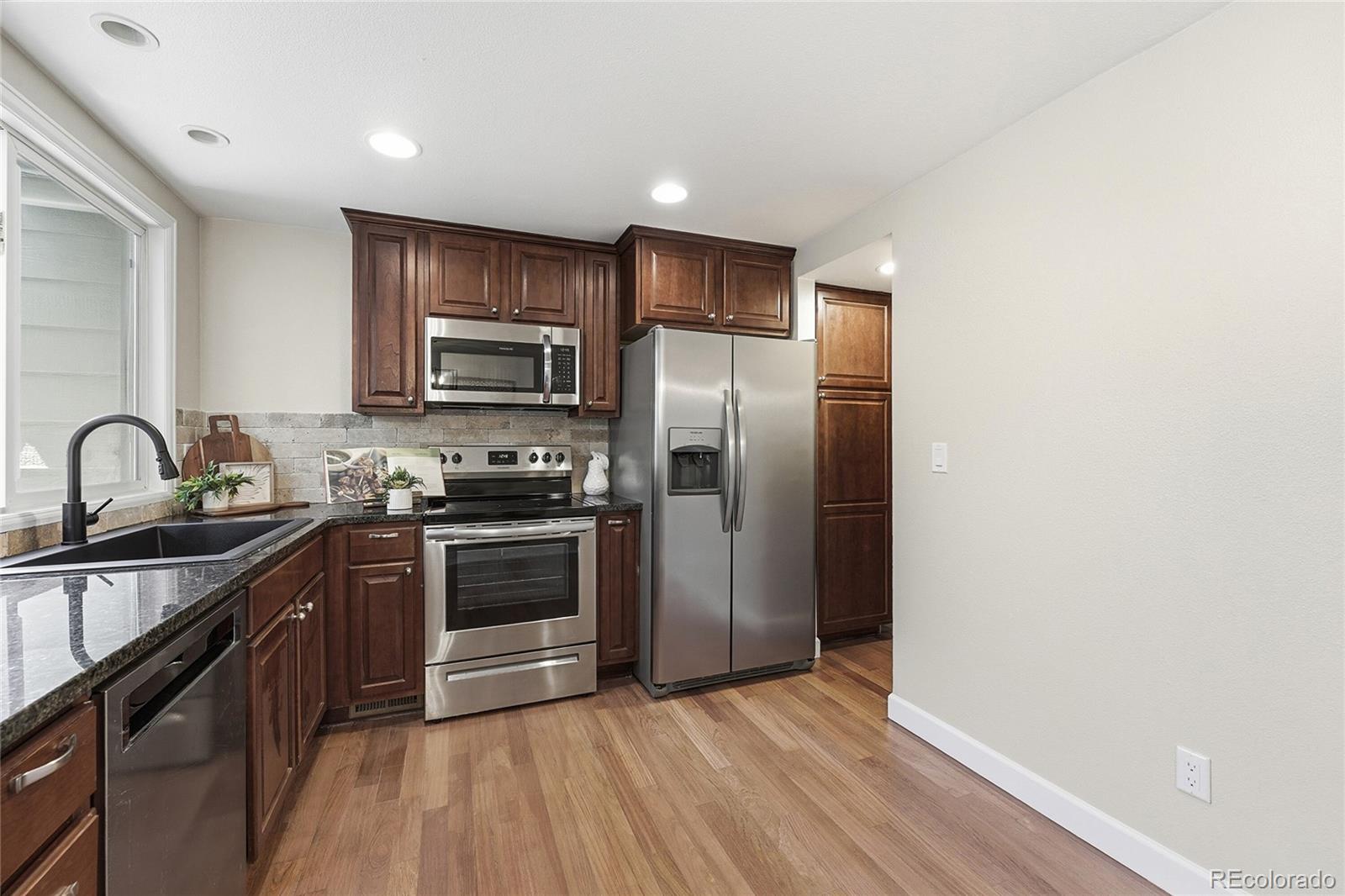 MLS Image #12 for 7580 s cove circle  ,centennial, Colorado