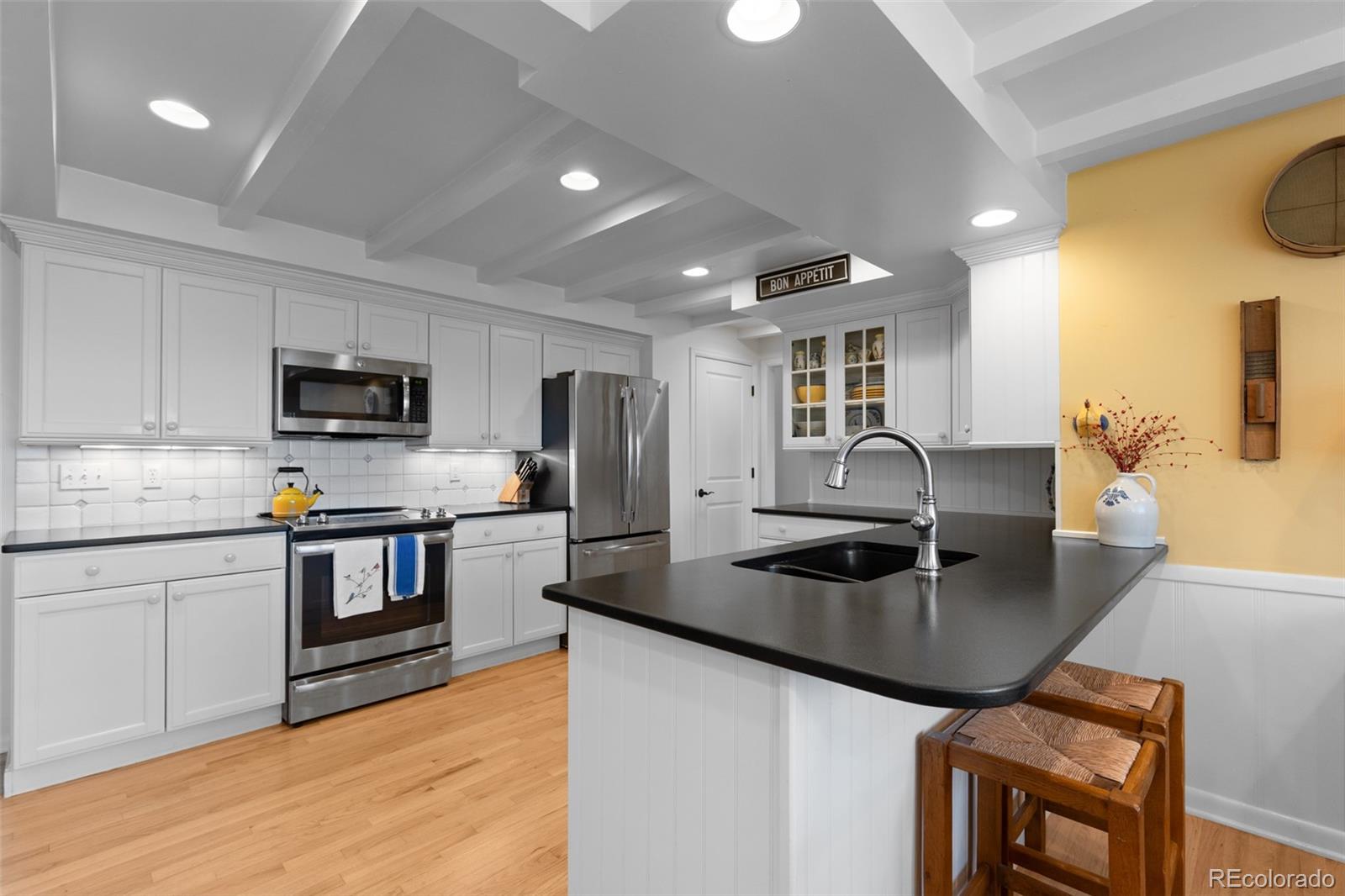 MLS Image #10 for 3047 s holly place,denver, Colorado
