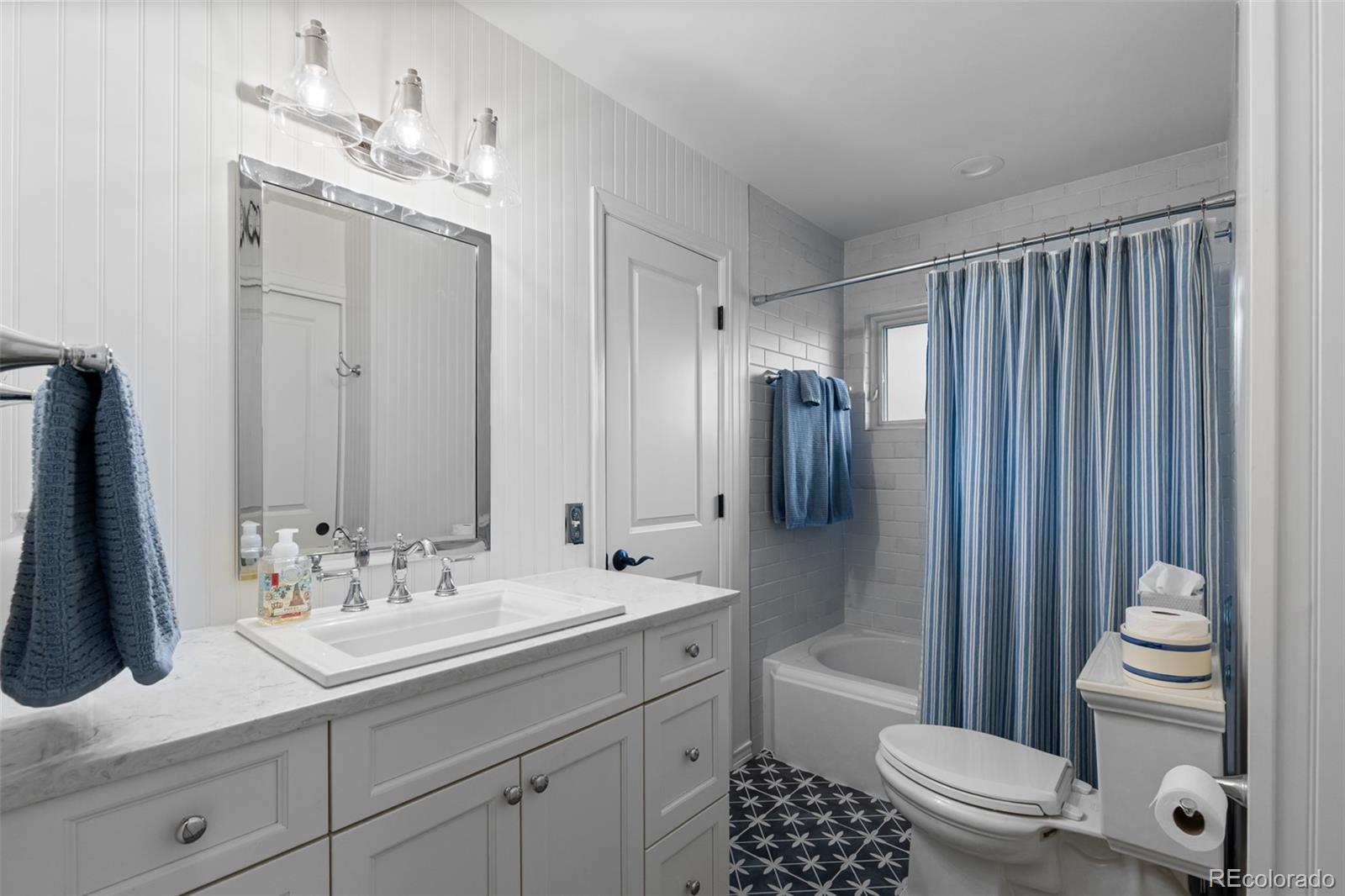 MLS Image #20 for 3047 s holly place,denver, Colorado