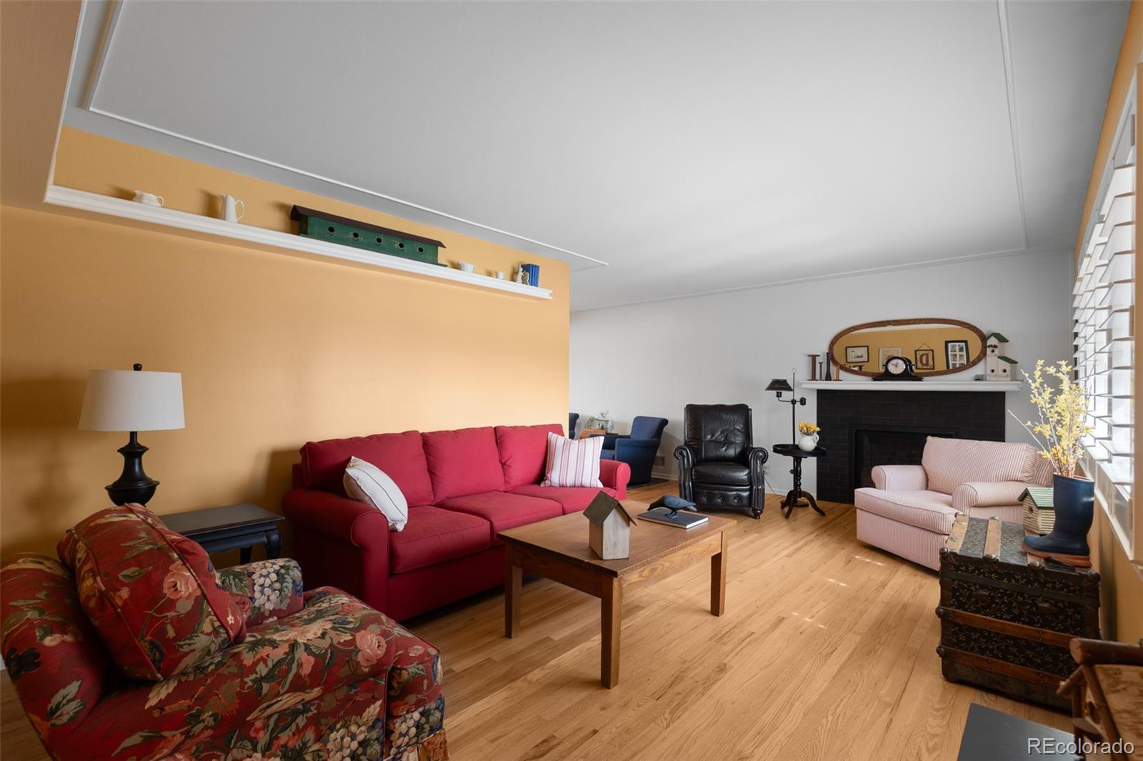 MLS Image #3 for 3047 s holly place,denver, Colorado