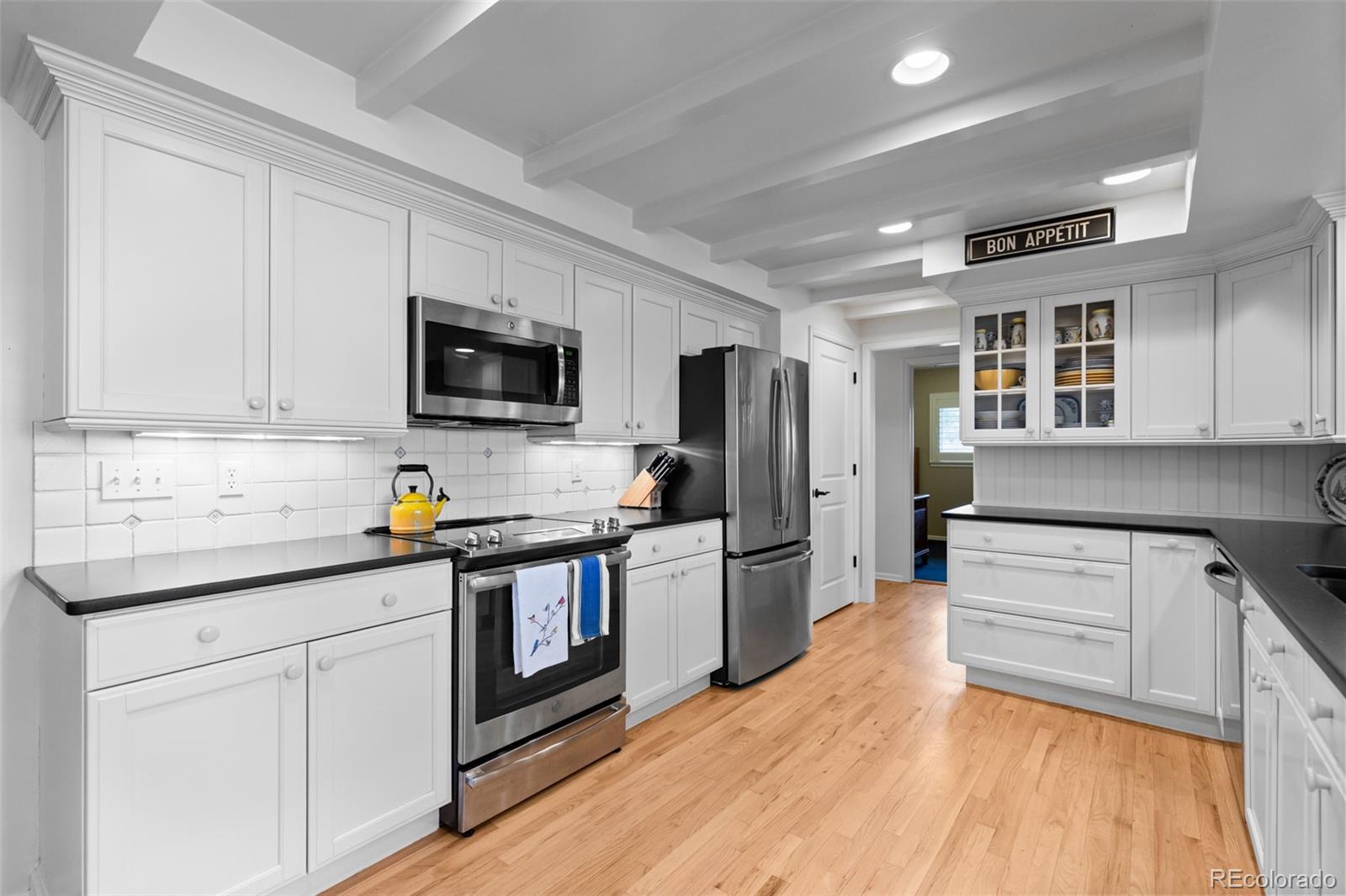 MLS Image #9 for 3047 s holly place,denver, Colorado