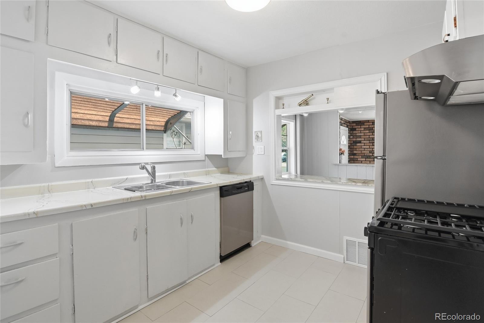 MLS Image #20 for 3229 w exposition avenue,denver, Colorado