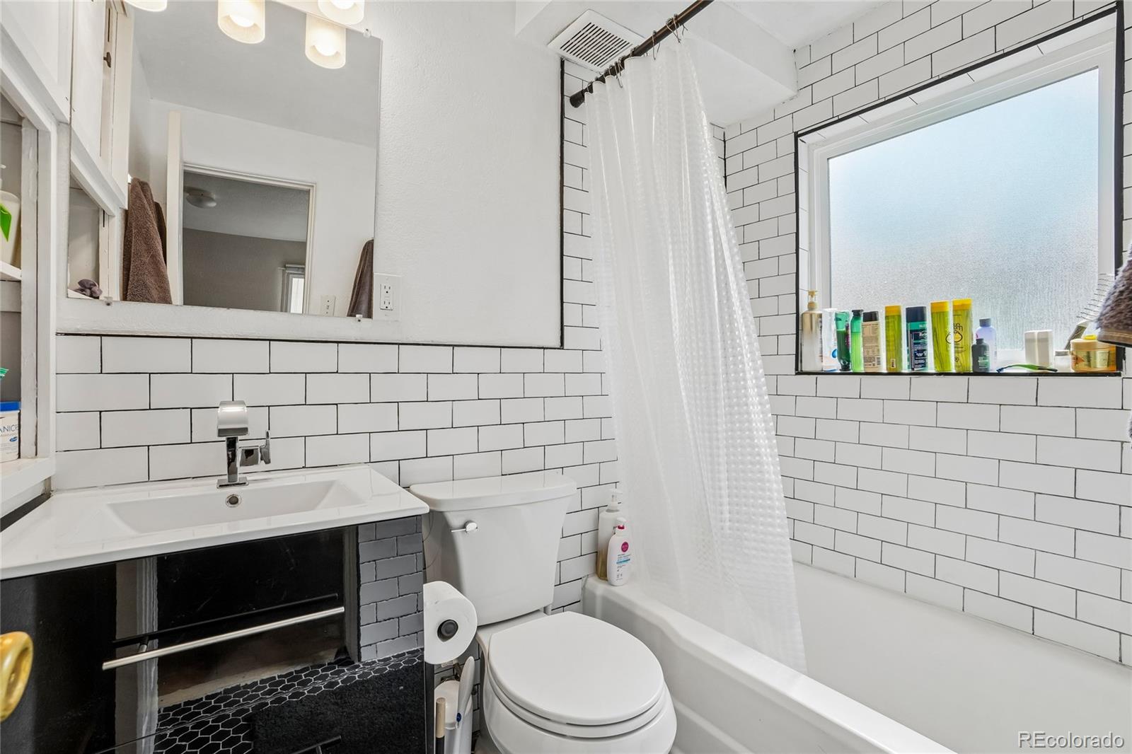 MLS Image #12 for 961  16th street,boulder, Colorado