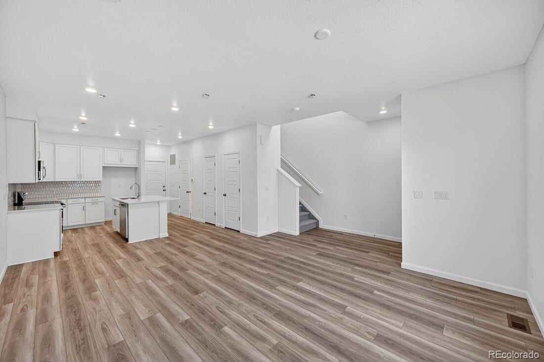 MLS Image #13 for 17114 w 91st lane,arvada, Colorado