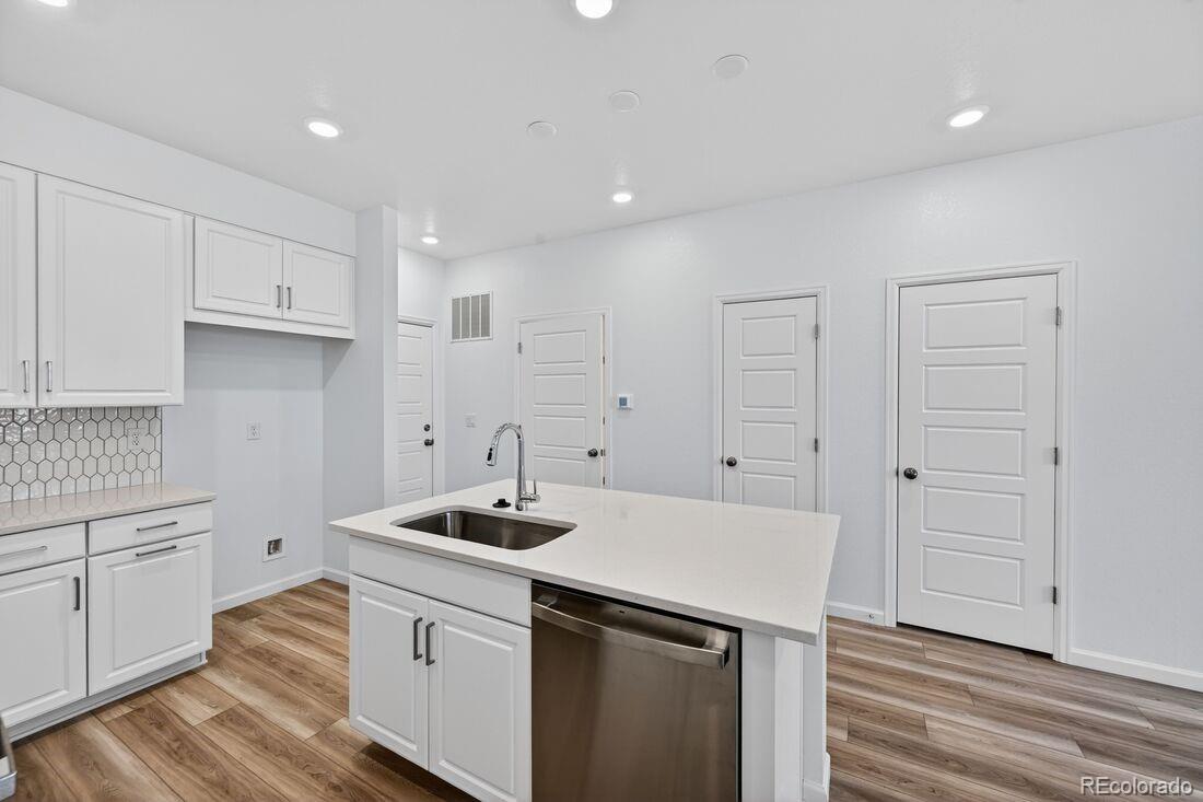 MLS Image #7 for 17114 w 91st lane,arvada, Colorado