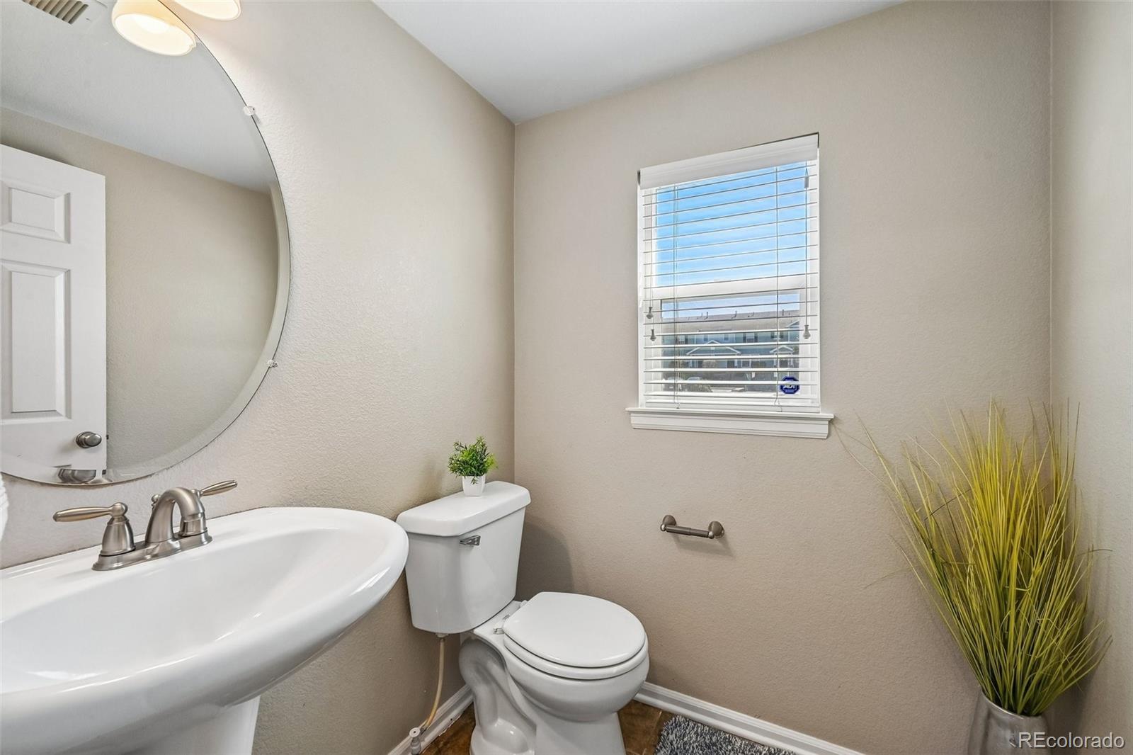 MLS Image #21 for 5777 n danube street ,denver, Colorado