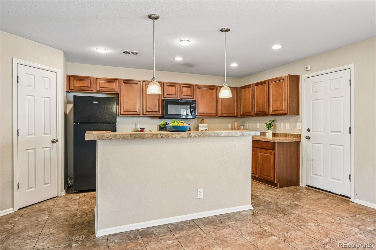 MLS Image #6 for 5777 n danube street ,denver, Colorado