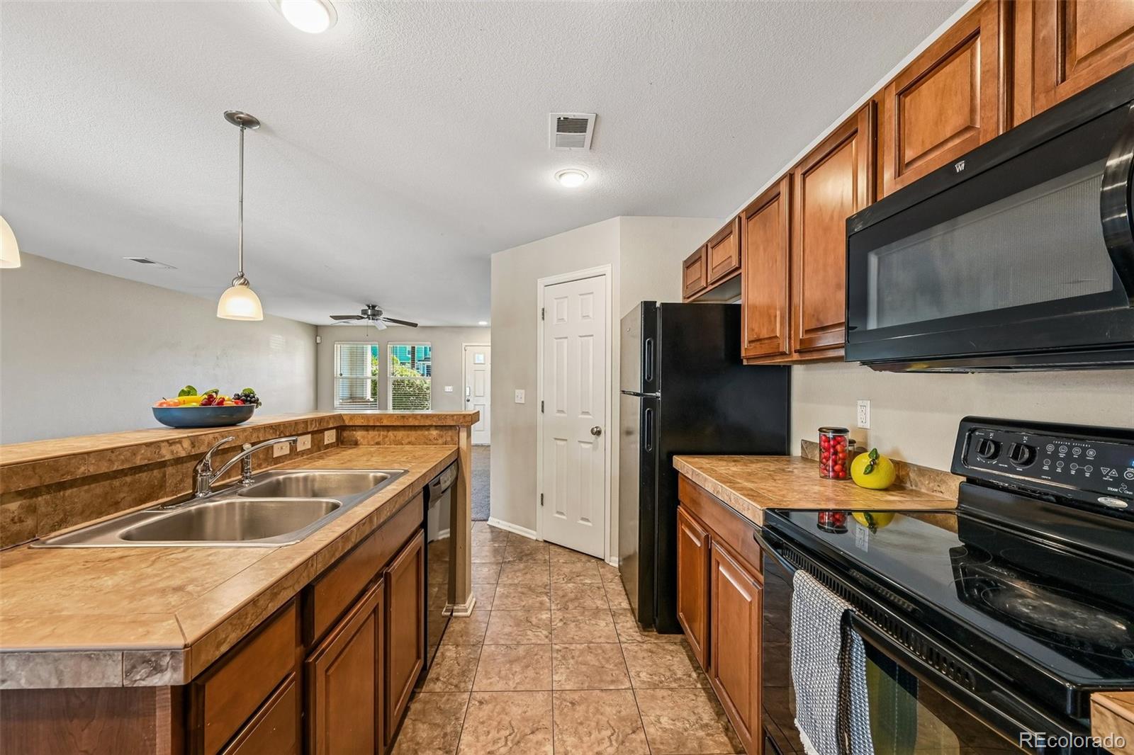 MLS Image #8 for 5777 n danube street ,denver, Colorado