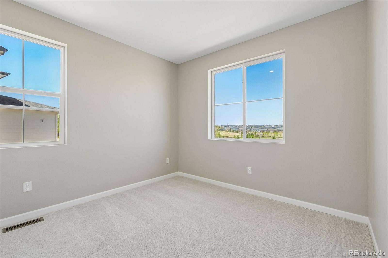 MLS Image #10 for 24406 e 35th drive,aurora, Colorado
