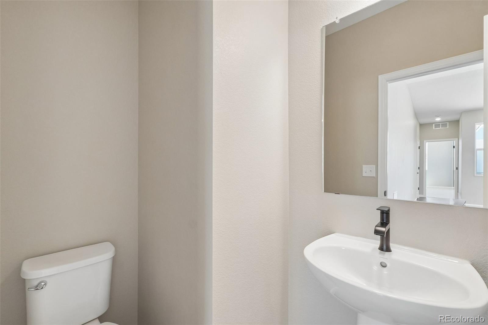 MLS Image #16 for 24406 e 35th drive,aurora, Colorado