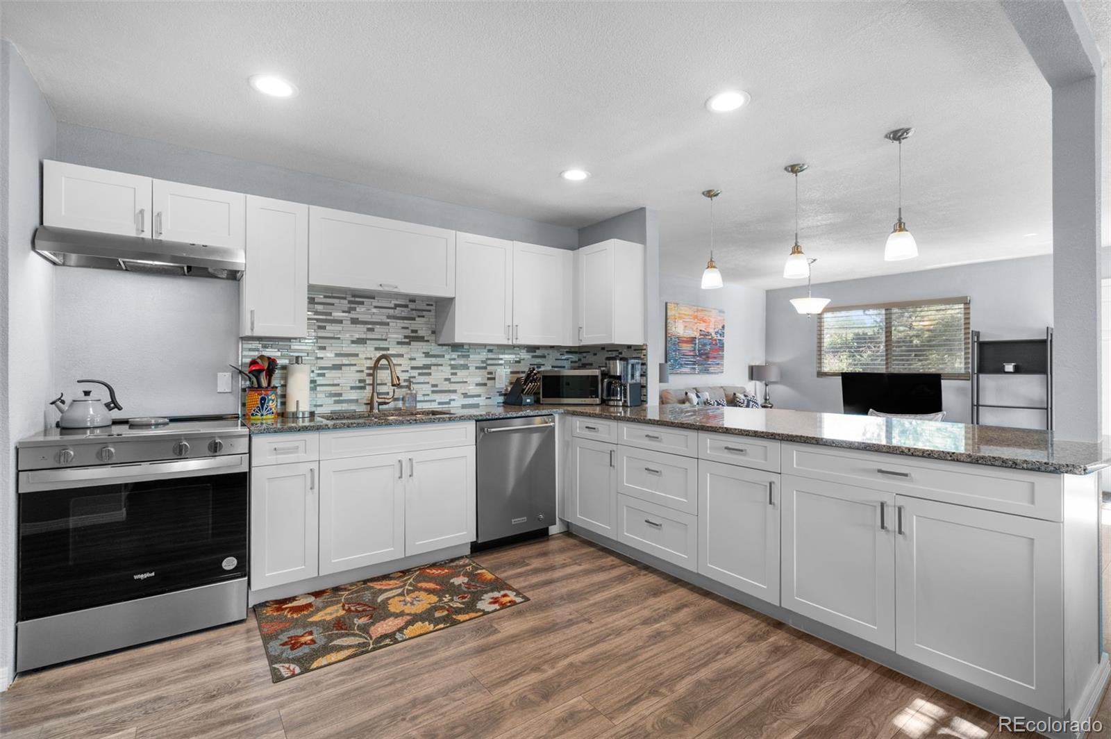 MLS Image #10 for 8395 w 64th avenue,arvada, Colorado