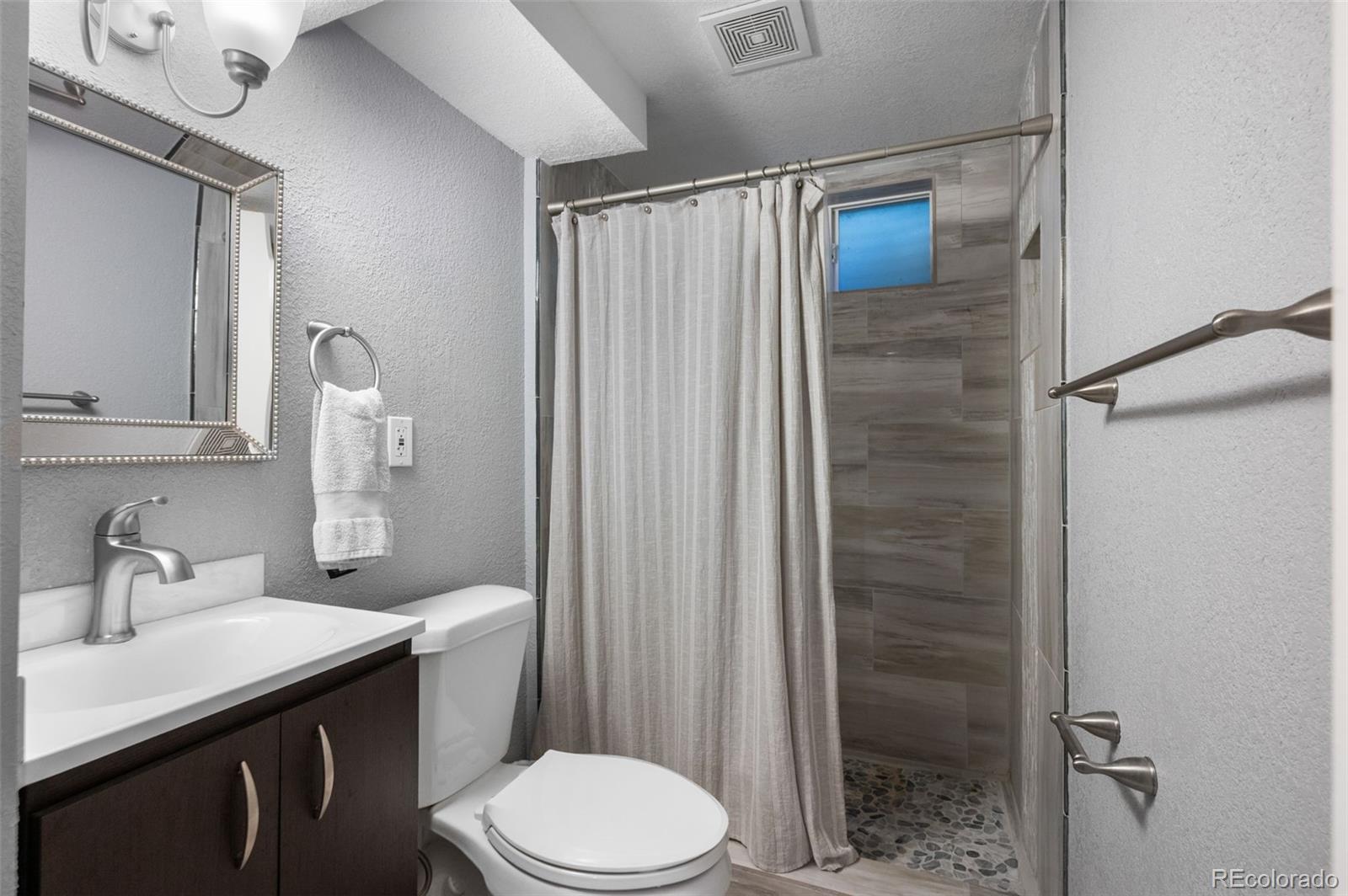 MLS Image #17 for 8395 w 64th avenue,arvada, Colorado
