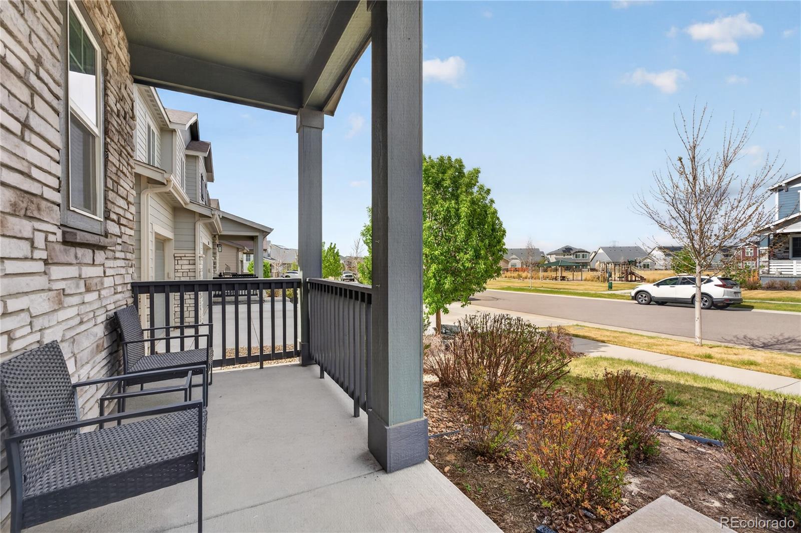 MLS Image #1 for 127 n oak hill way,aurora, Colorado