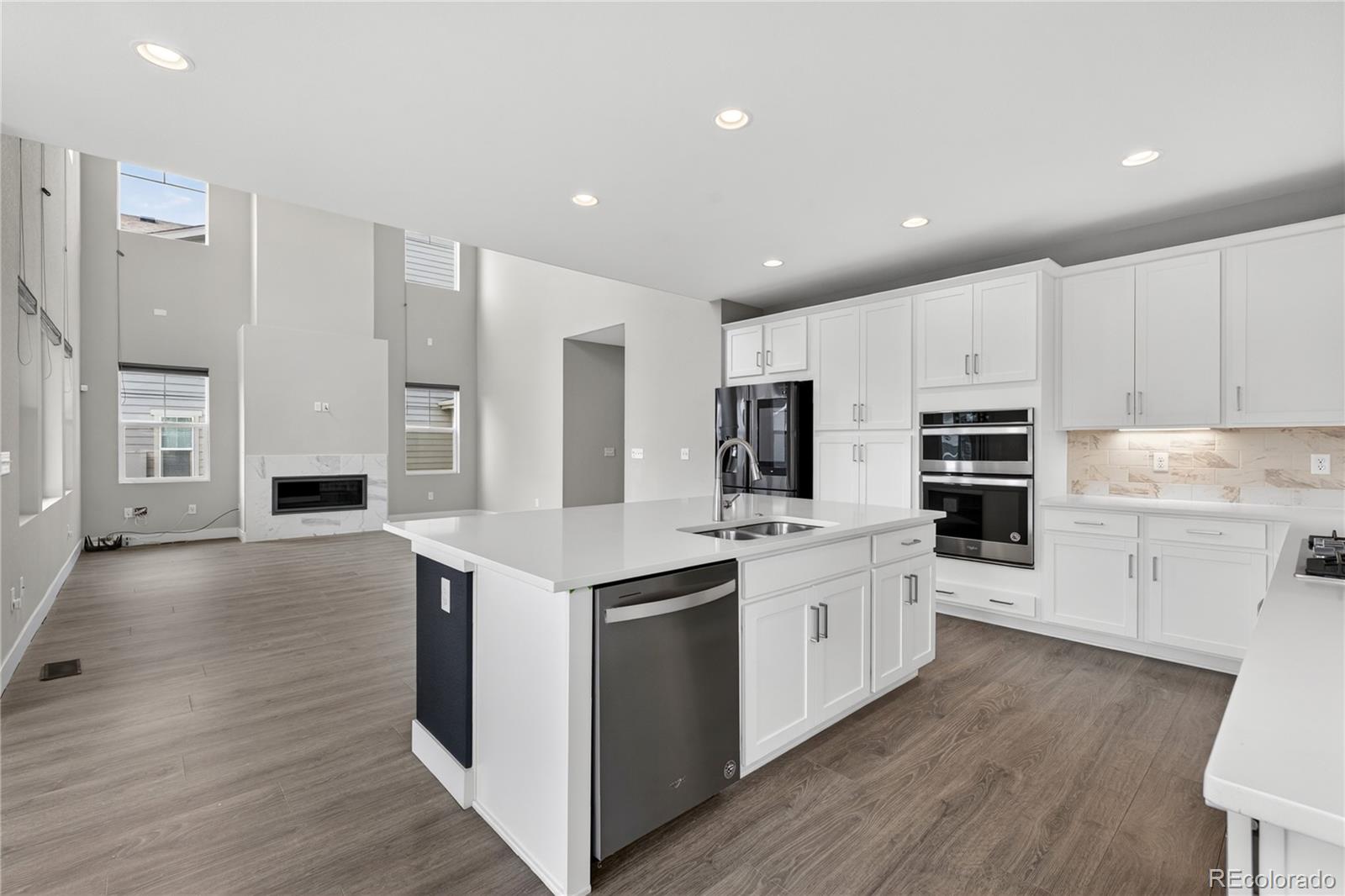 MLS Image #11 for 127 n oak hill way,aurora, Colorado