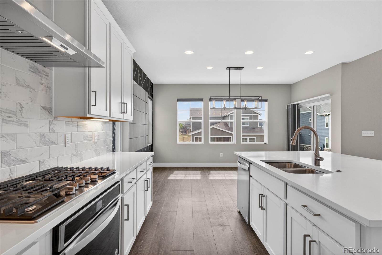 MLS Image #12 for 127 n oak hill way,aurora, Colorado