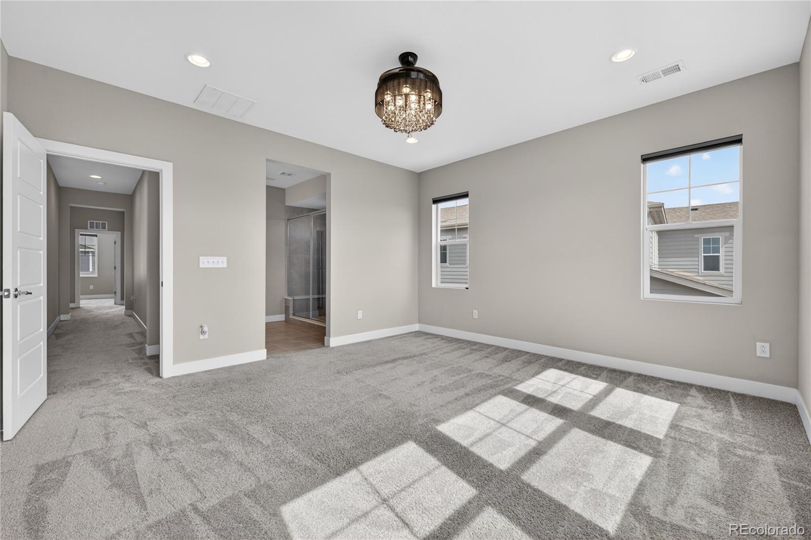 MLS Image #20 for 127 n oak hill way,aurora, Colorado