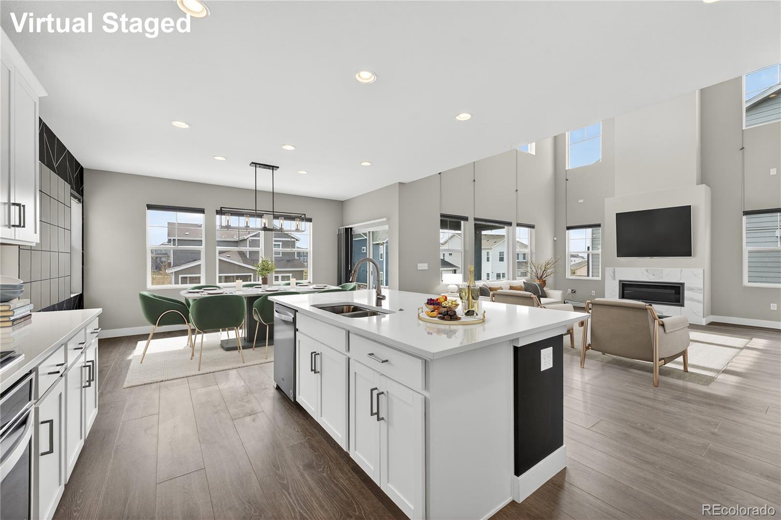 MLS Image #3 for 127 n oak hill way,aurora, Colorado