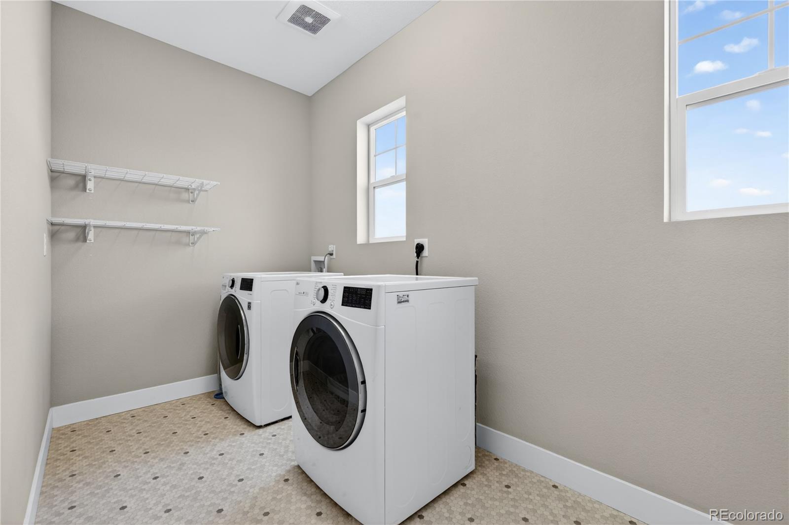 MLS Image #30 for 127 n oak hill way,aurora, Colorado