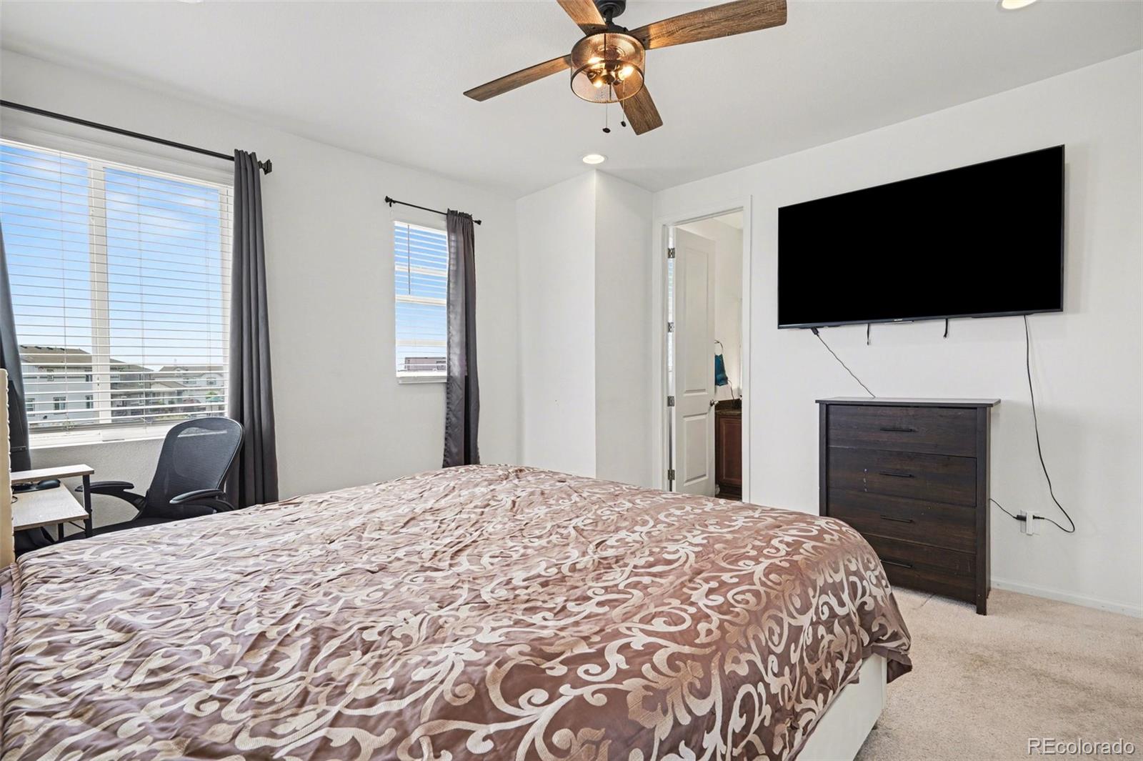 MLS Image #11 for 10 n trussville street,aurora, Colorado