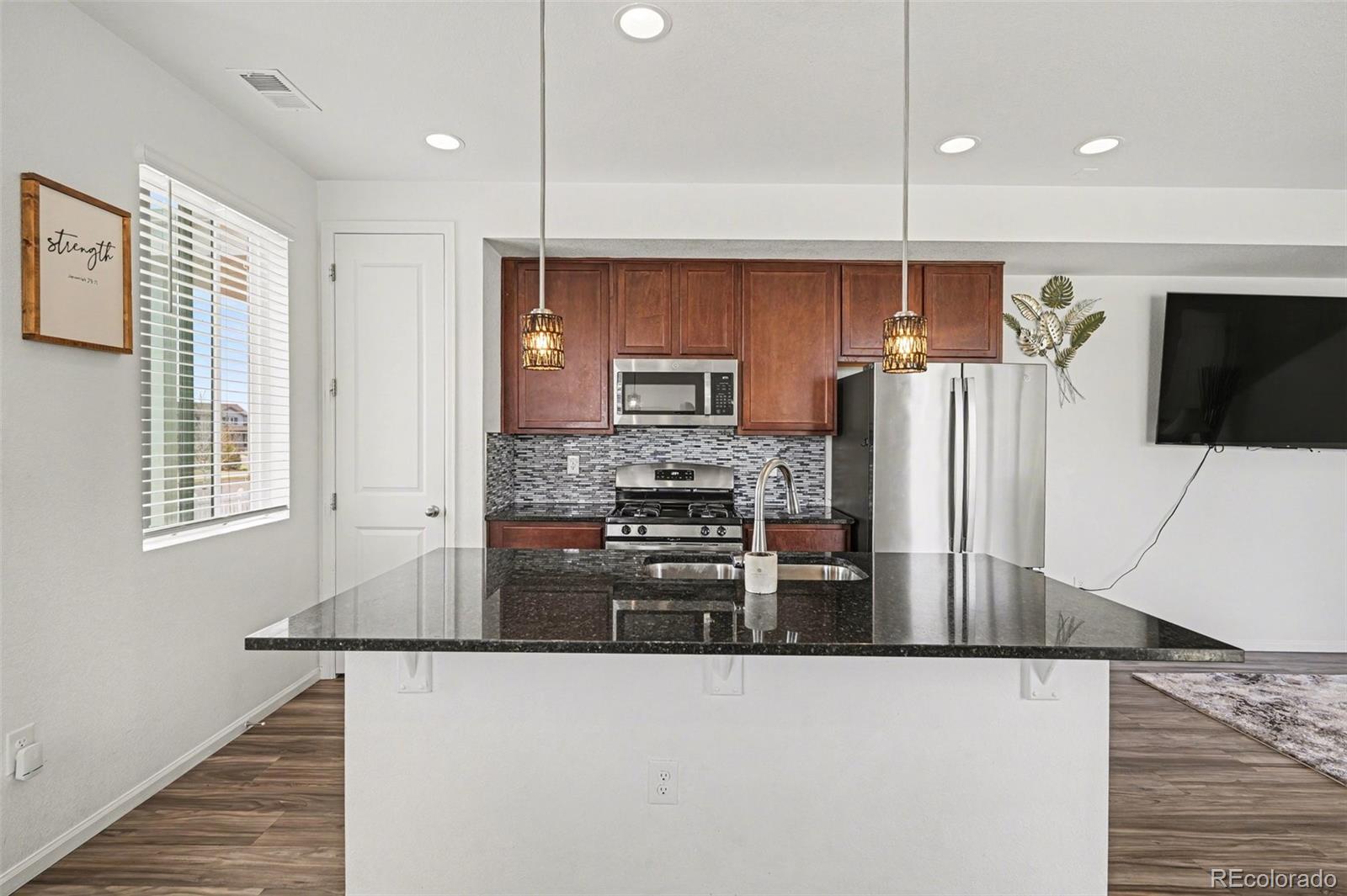 MLS Image #7 for 10 n trussville street,aurora, Colorado