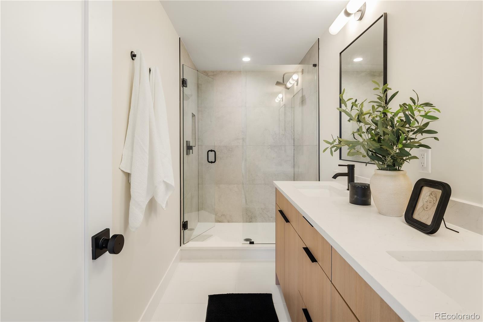 MLS Image #16 for 3825 w 38th avenue,denver, Colorado