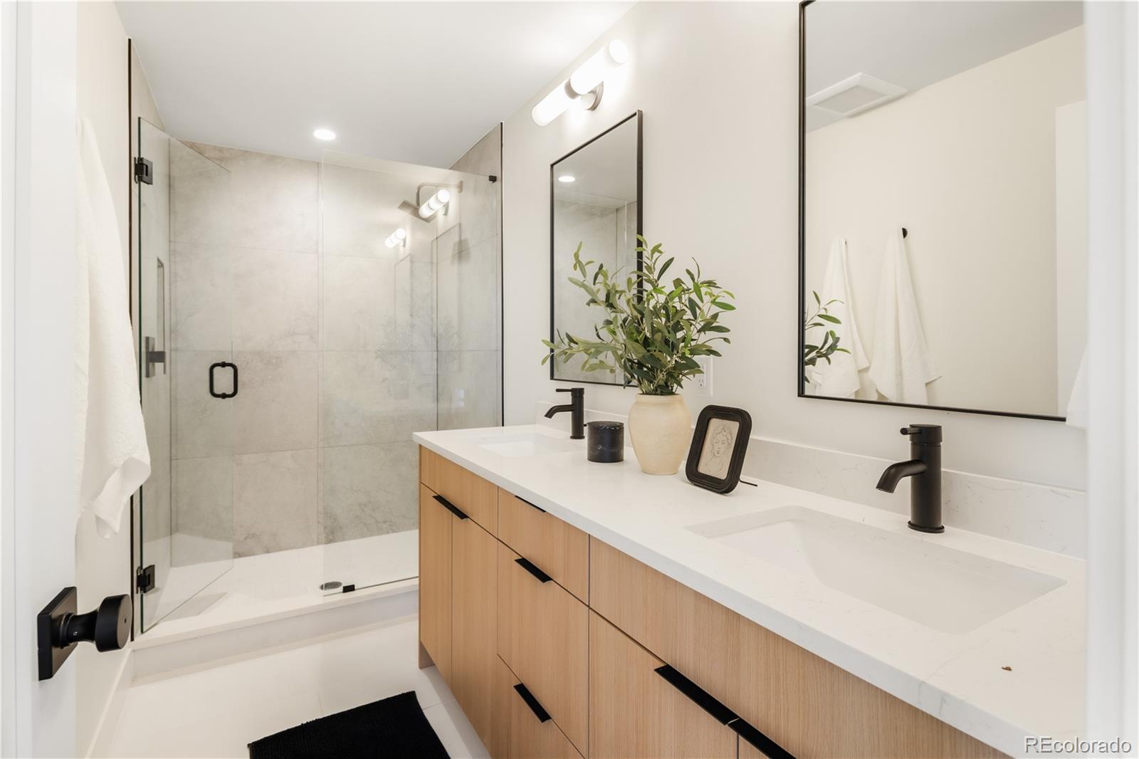 MLS Image #17 for 3825 w 38th avenue,denver, Colorado