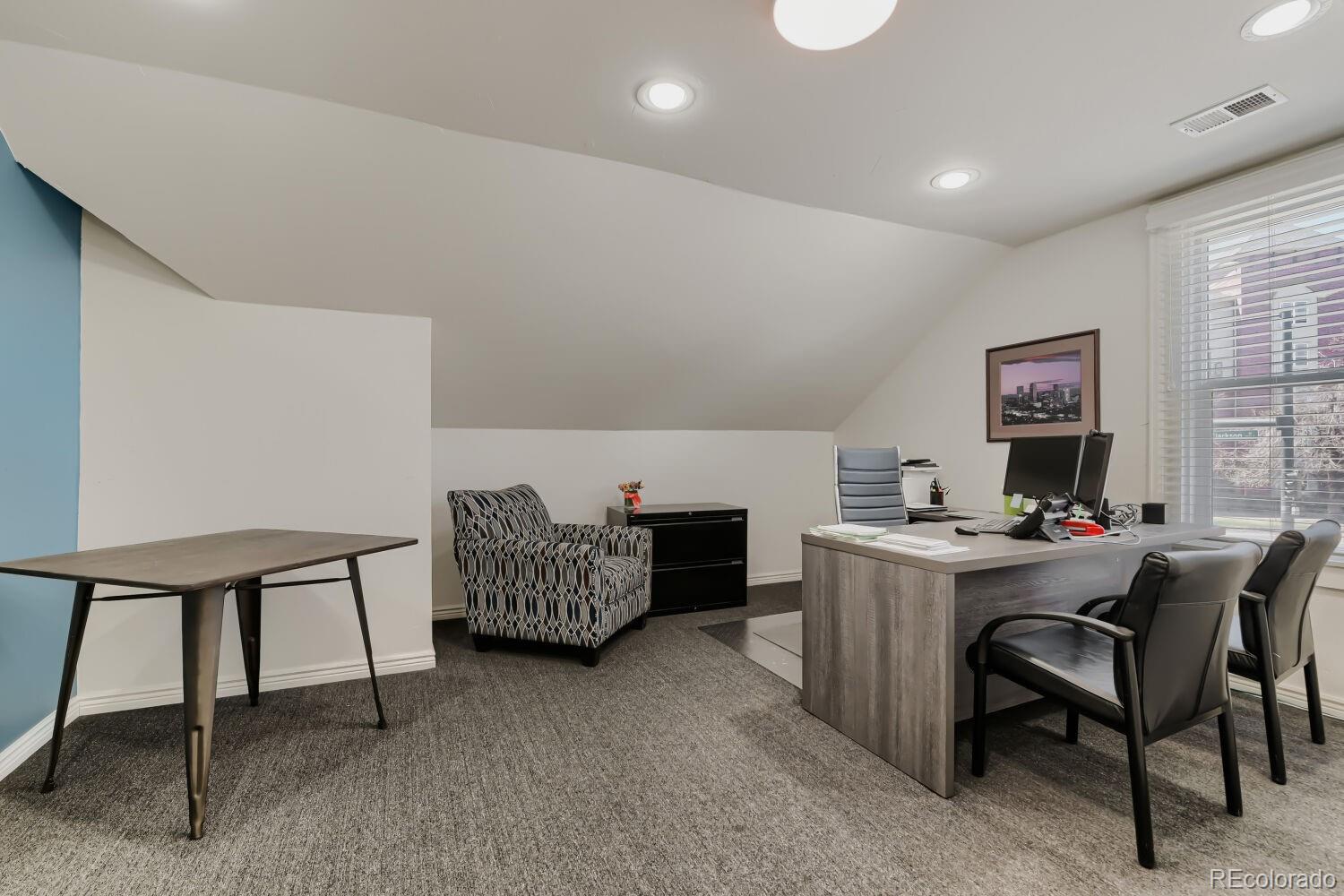 MLS Image #17 for 1960 n clarkson street,denver, Colorado