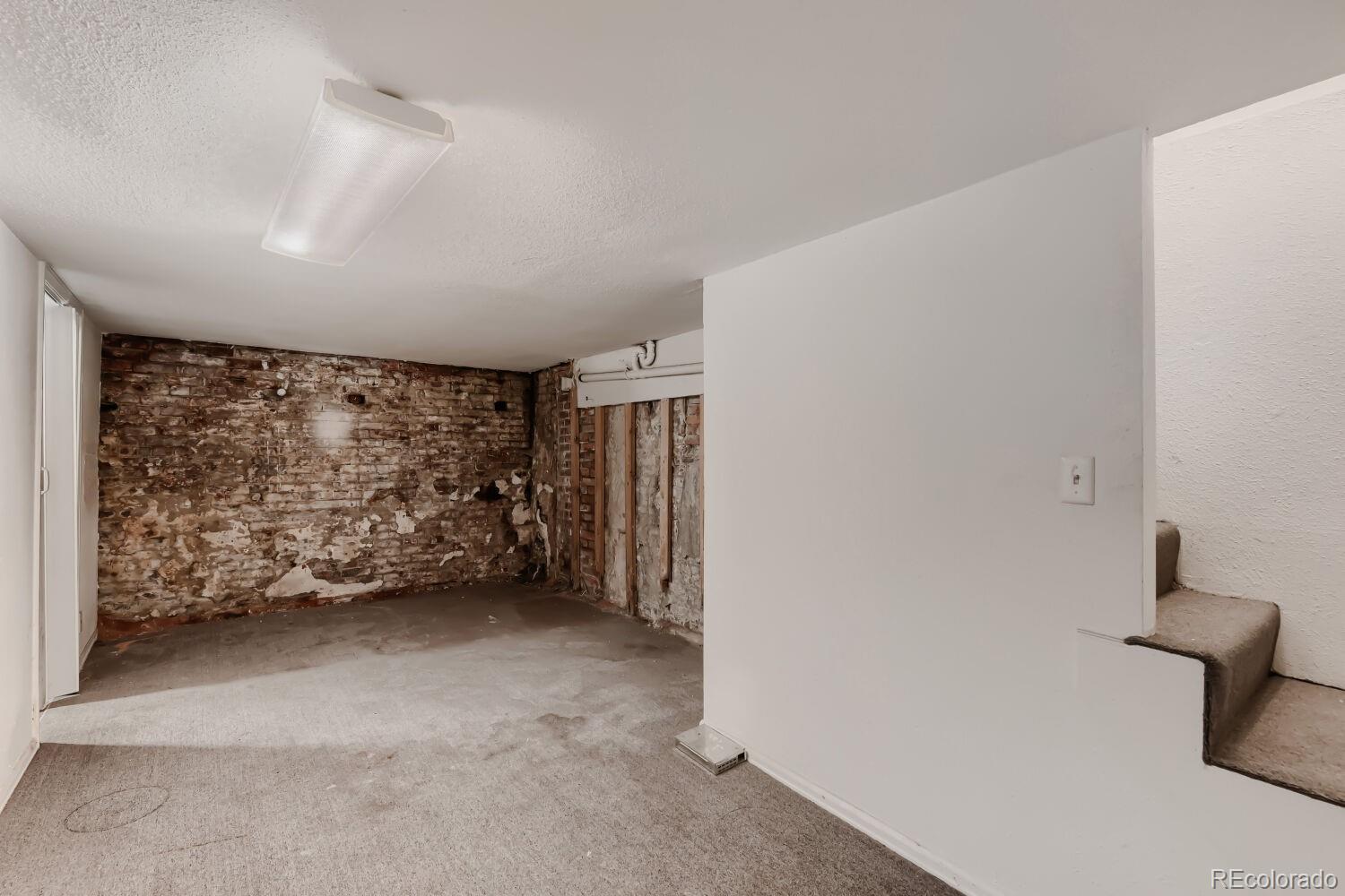 MLS Image #23 for 1960 n clarkson street,denver, Colorado