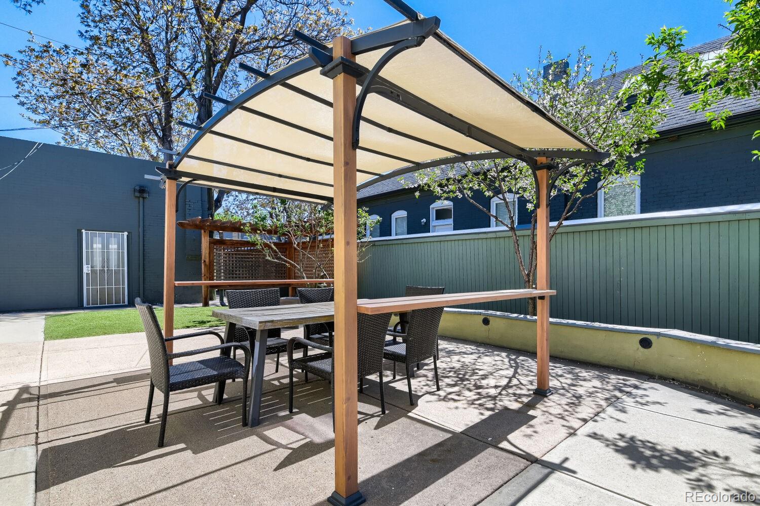 MLS Image #27 for 1960 n clarkson street,denver, Colorado