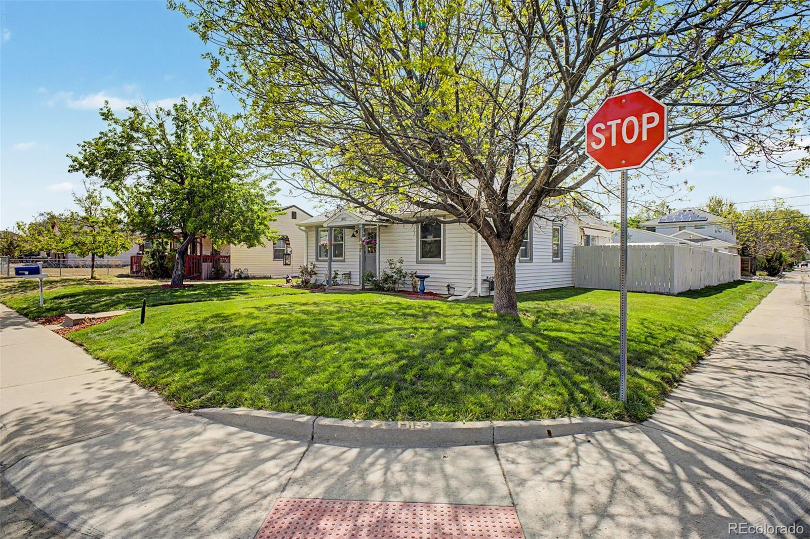 MLS Image #1 for 901 s locust street,denver, Colorado