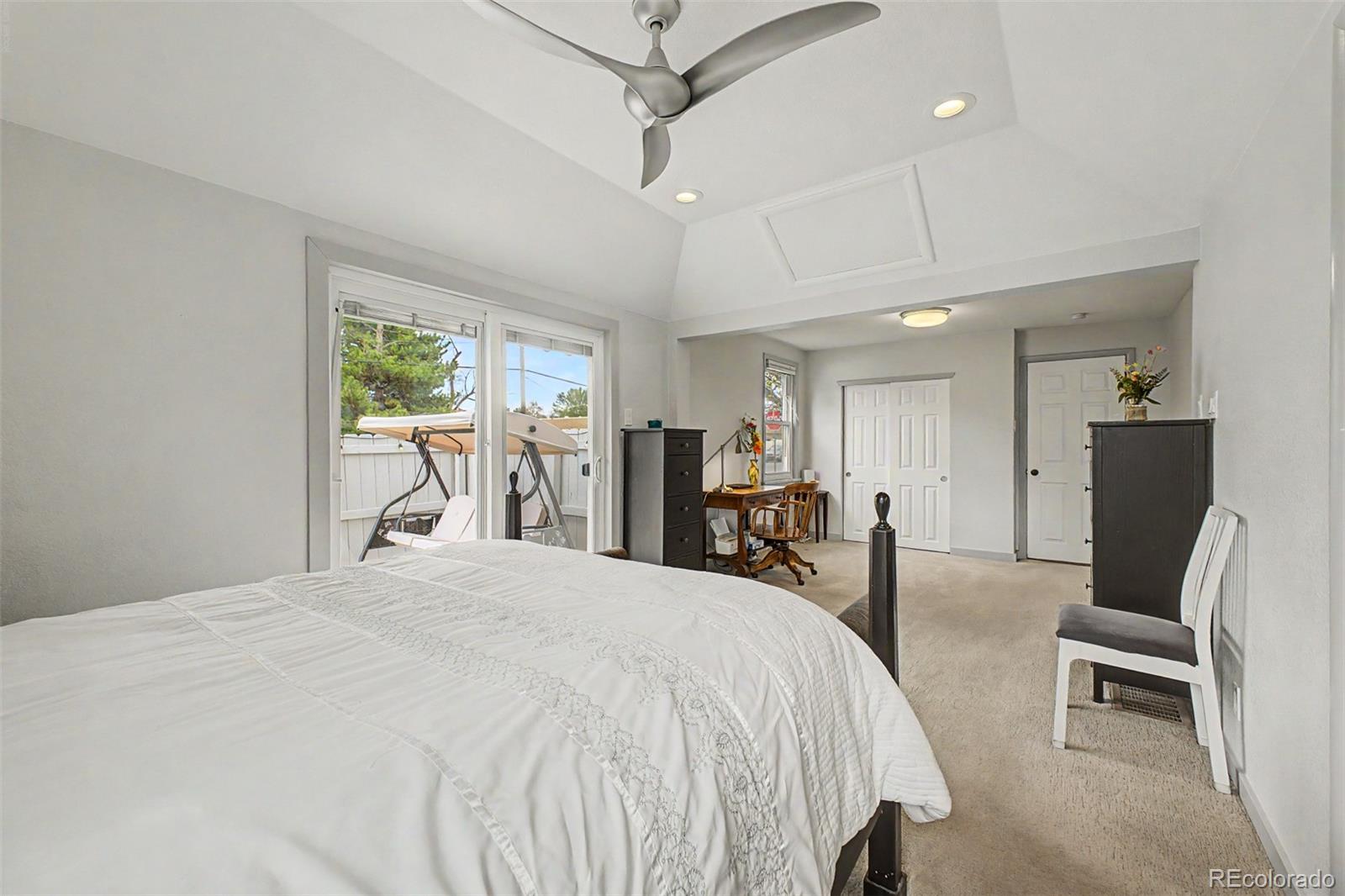 MLS Image #10 for 901 s locust street,denver, Colorado