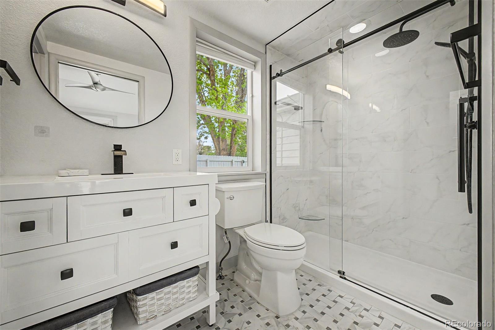 MLS Image #12 for 901 s locust street,denver, Colorado
