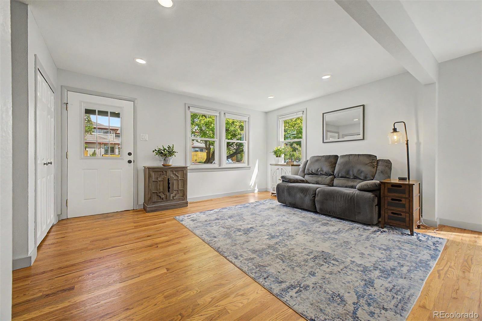 MLS Image #2 for 901 s locust street,denver, Colorado