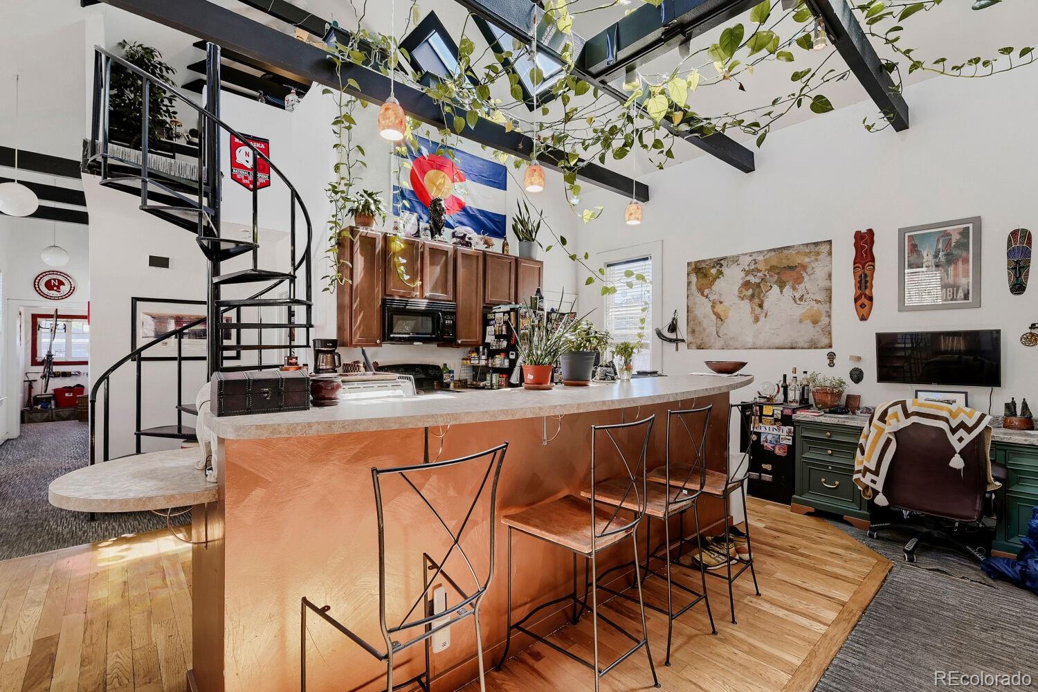 MLS Image #11 for 1950 n clarkson street,denver, Colorado